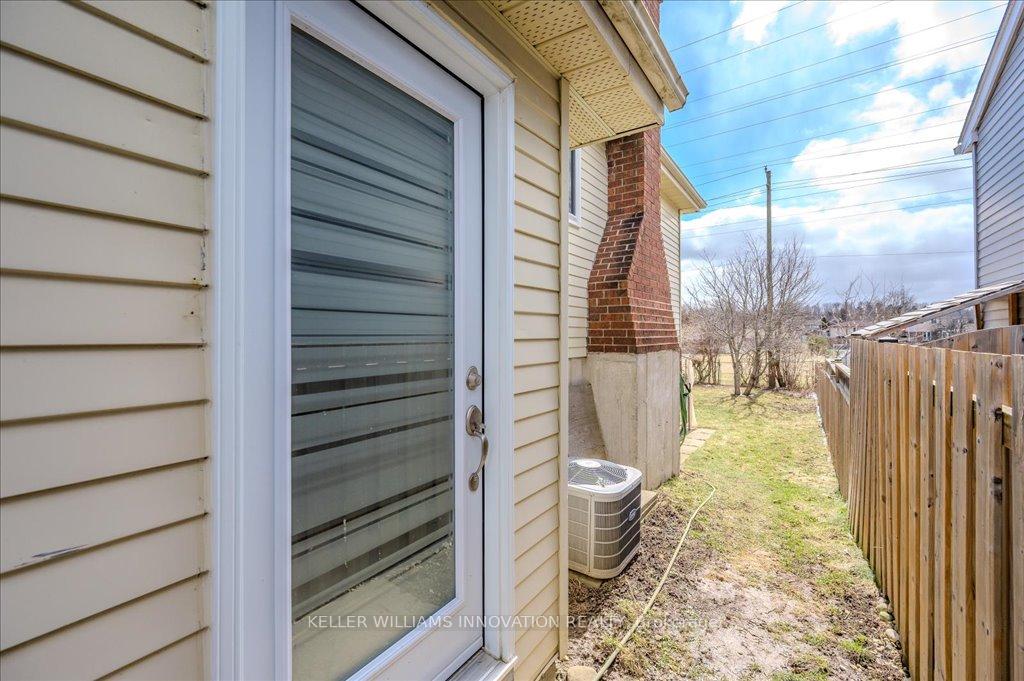 Photo 33 of 43 Thorncliffe Street, Kitchener — HOMEH
