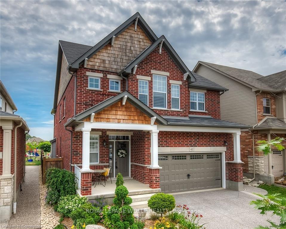 Photo 2 of 42 William Lewis Street, Kitchener — HOMEH