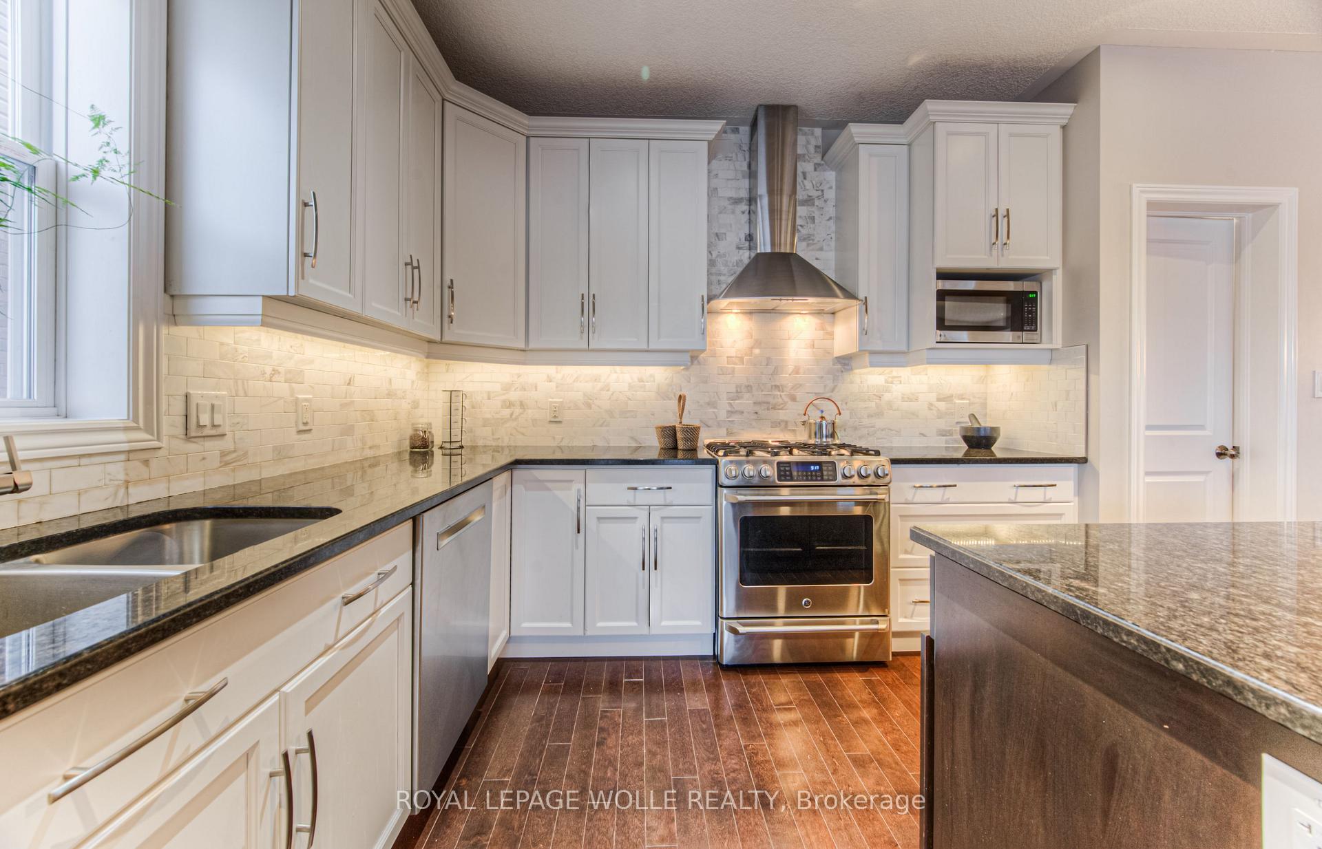 Photo 8 of 42 William Lewis Street, Kitchener — HOMEH
