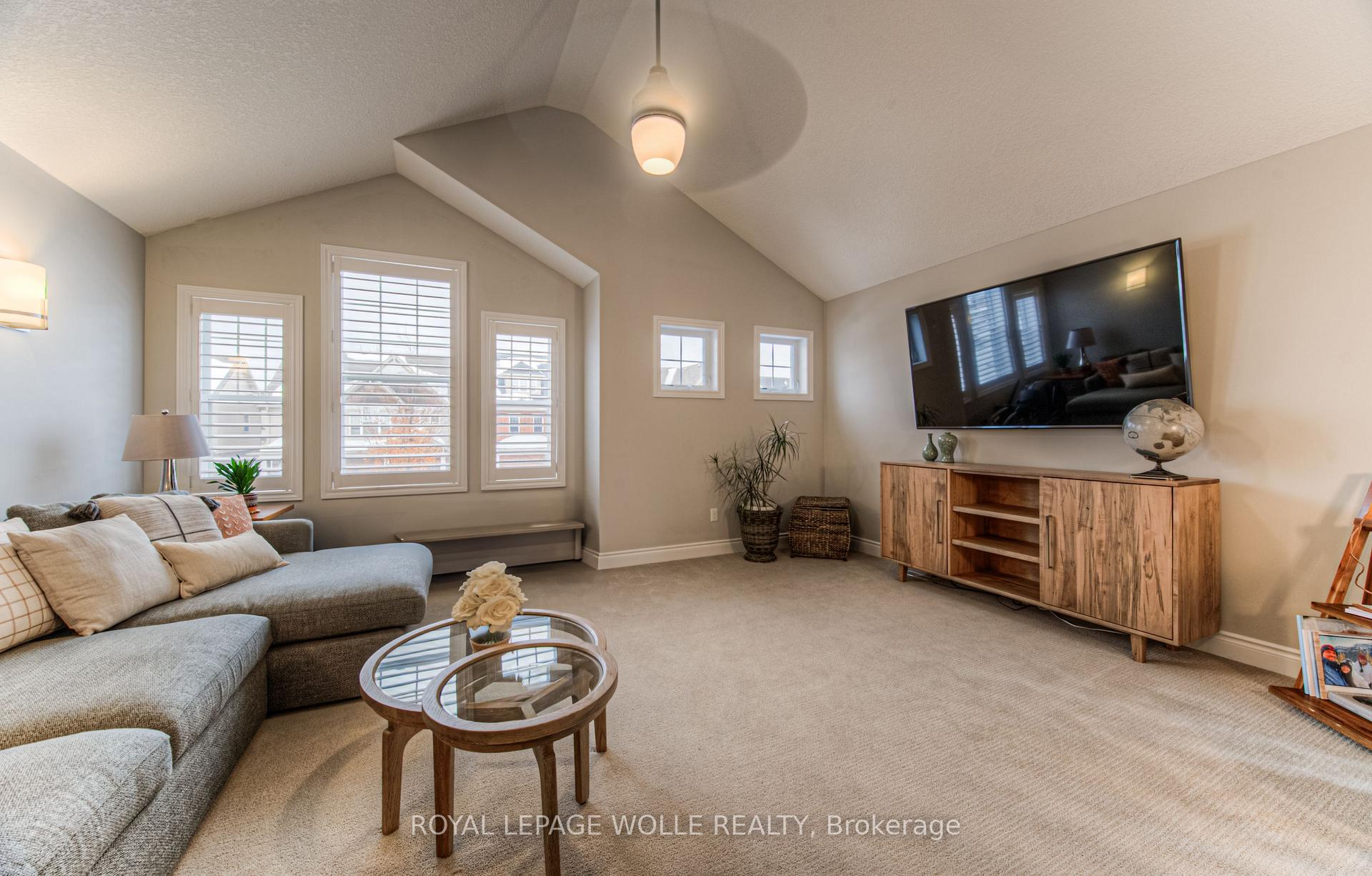 Photo 17 of 42 William Lewis Street, Kitchener — HOMEH
