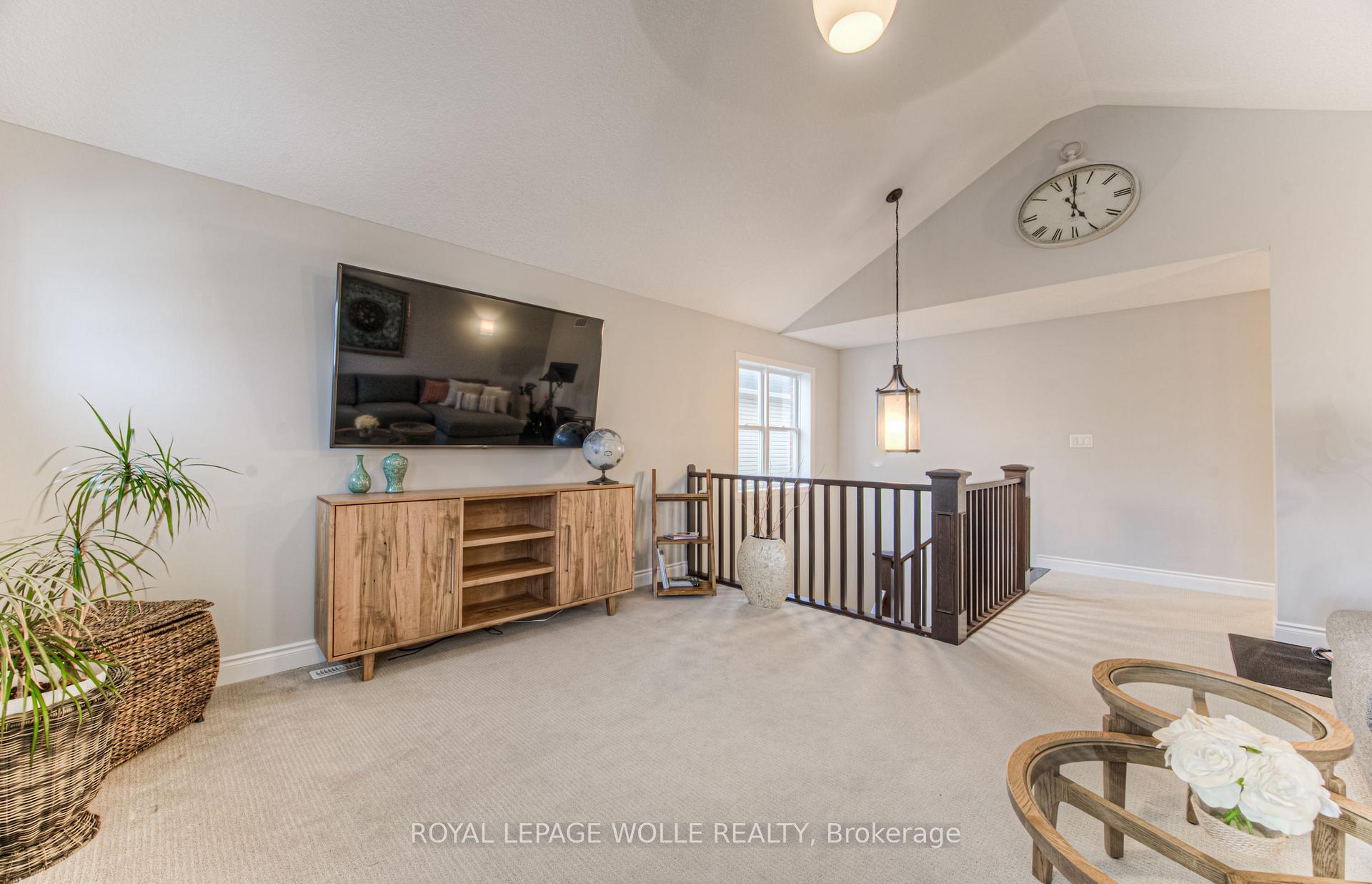 Photo 18 of 42 William Lewis Street, Kitchener — HOMEH