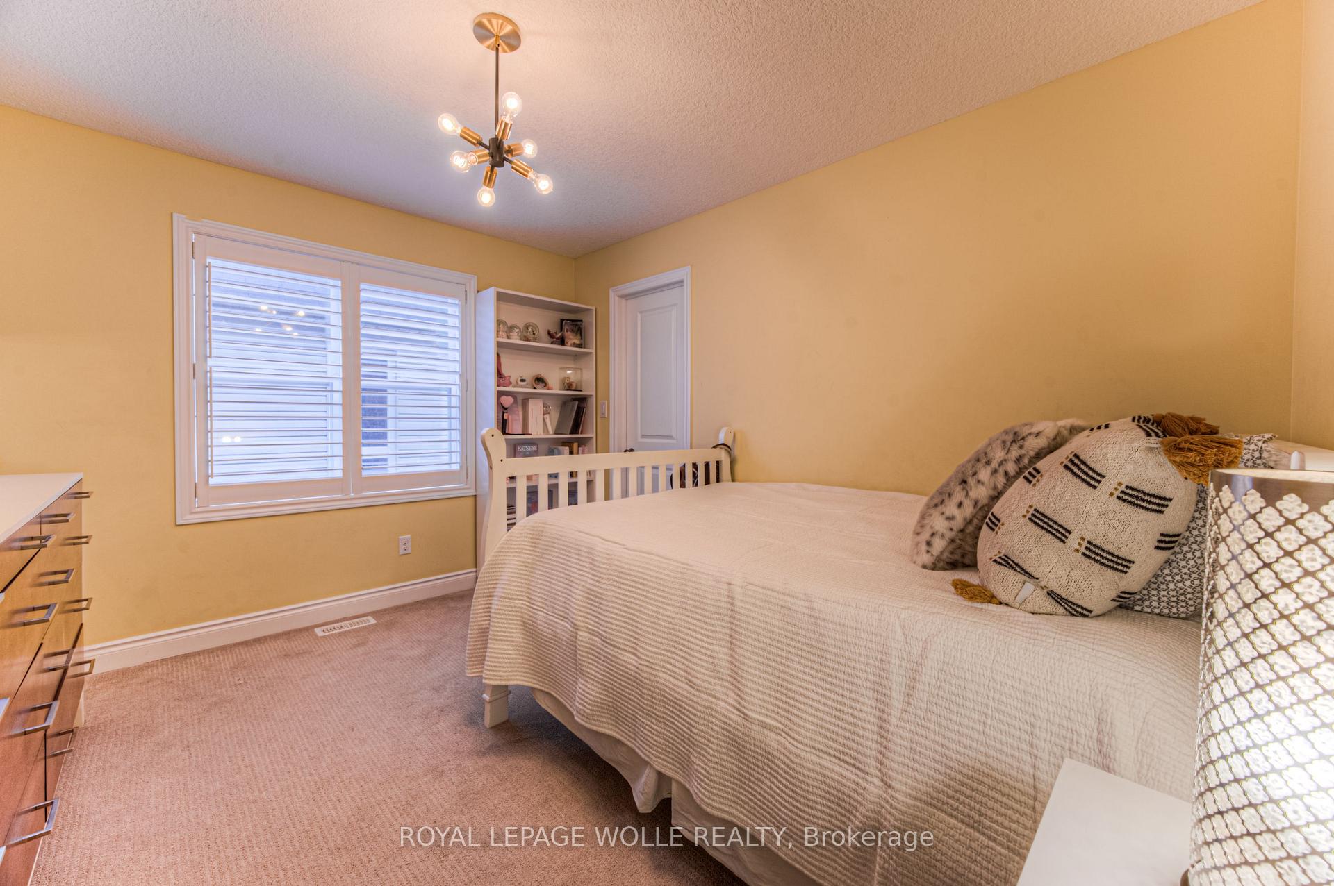 Photo 22 of 42 William Lewis Street, Kitchener — HOMEH