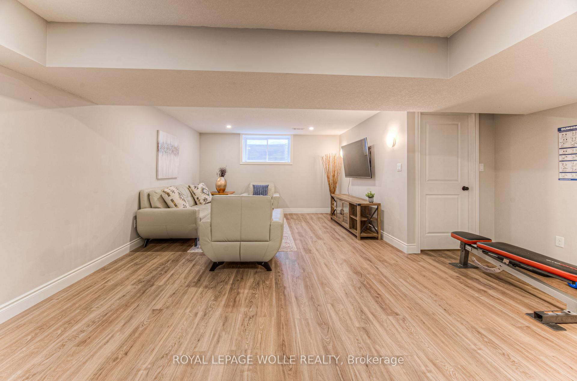 Photo 30 of 42 William Lewis Street, Kitchener — HOMEH