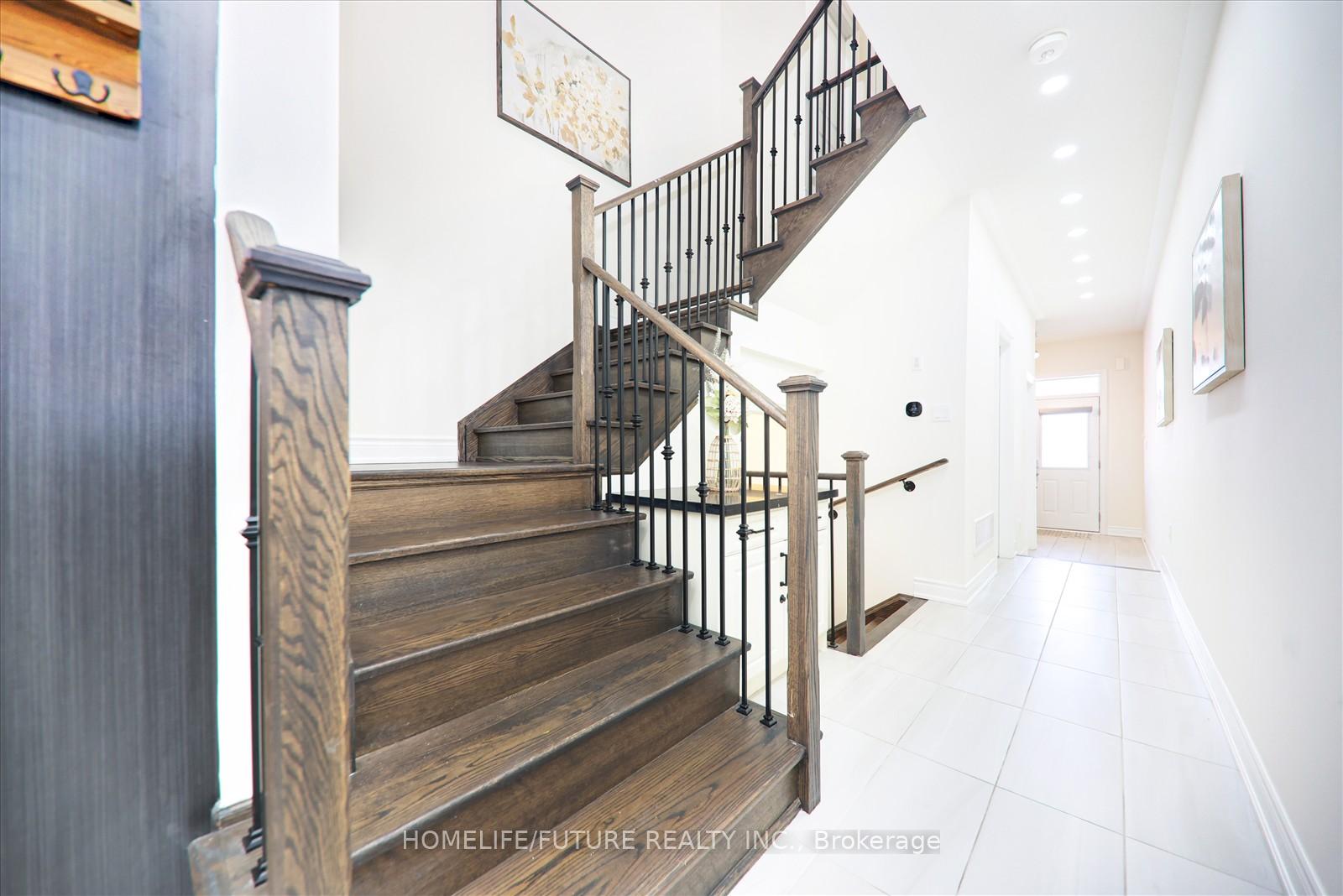 Photo 7 of Unit Main, 52 Ryler Way, Markham, Cedarwood — HOMEH