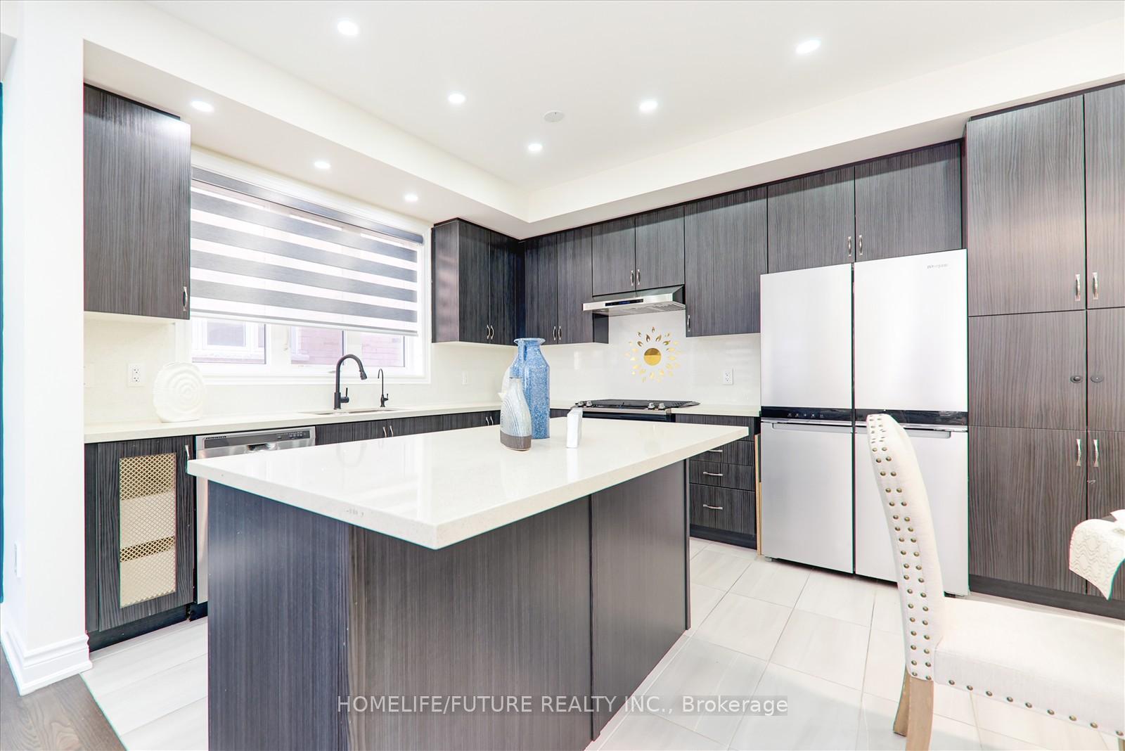 Photo 10 of Unit Main, 52 Ryler Way, Markham, Cedarwood — HOMEH