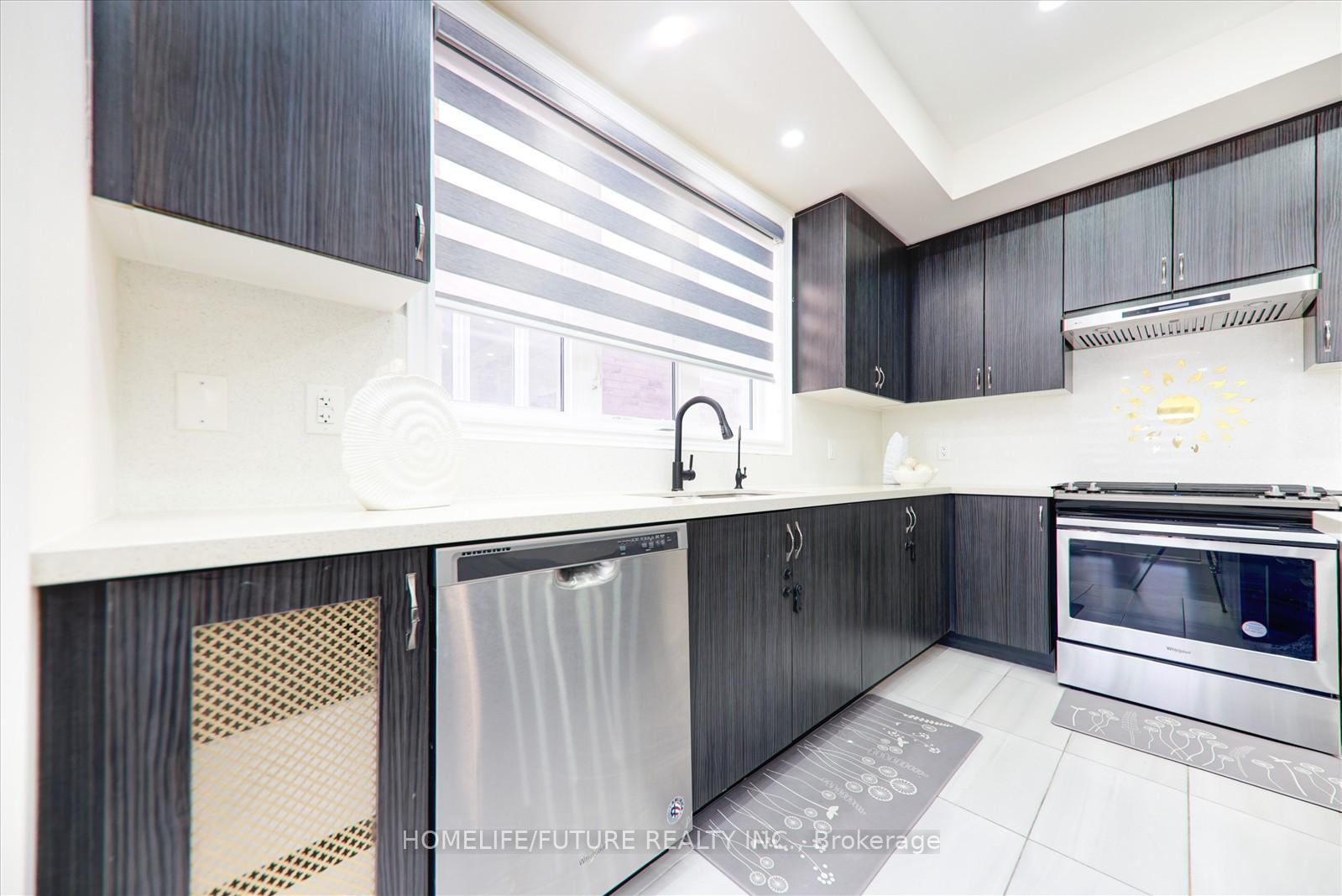 Photo 11 of Unit Main, 52 Ryler Way, Markham, Cedarwood — HOMEH