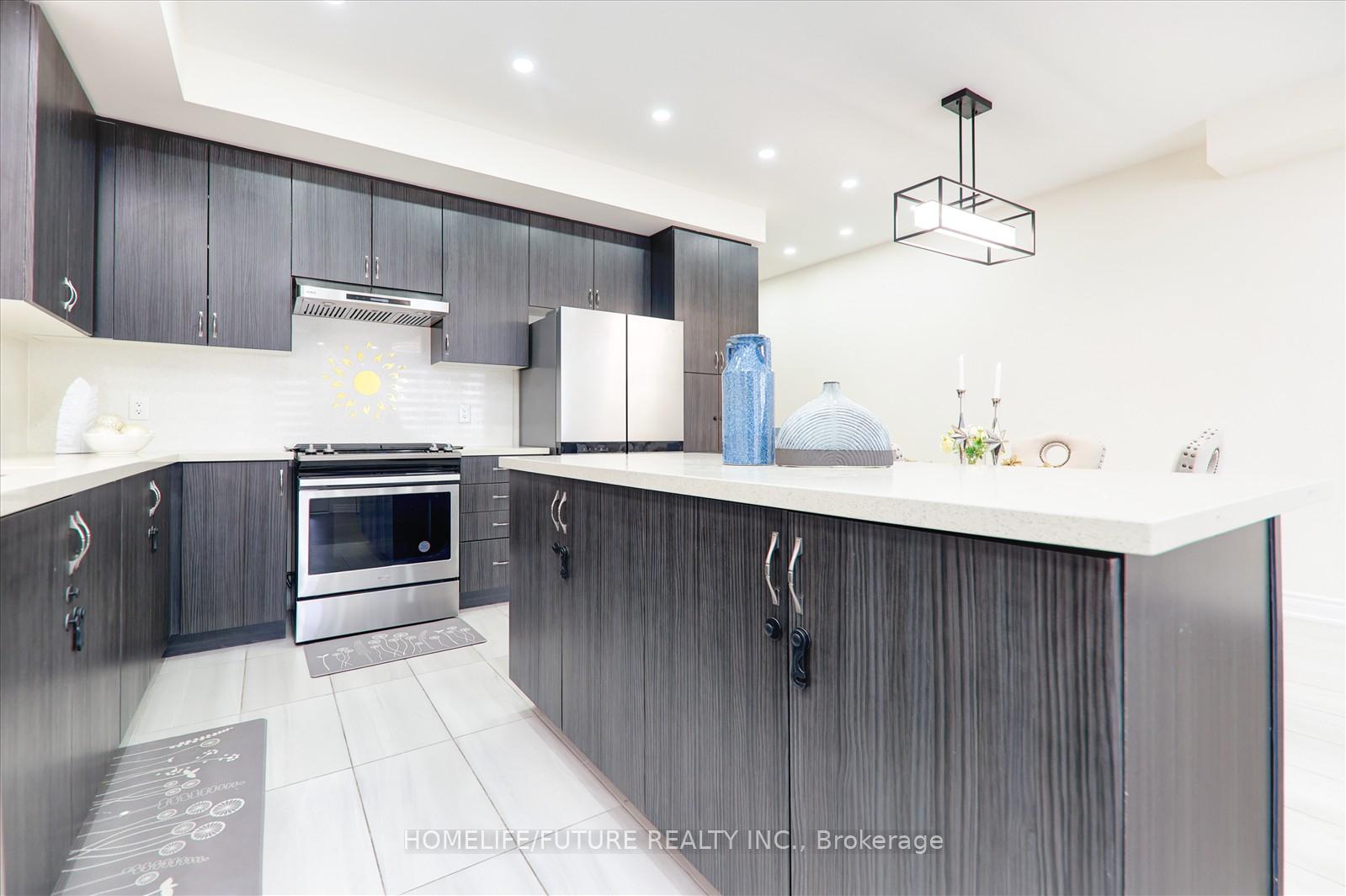 Photo 12 of Unit Main, 52 Ryler Way, Markham, Cedarwood — HOMEH