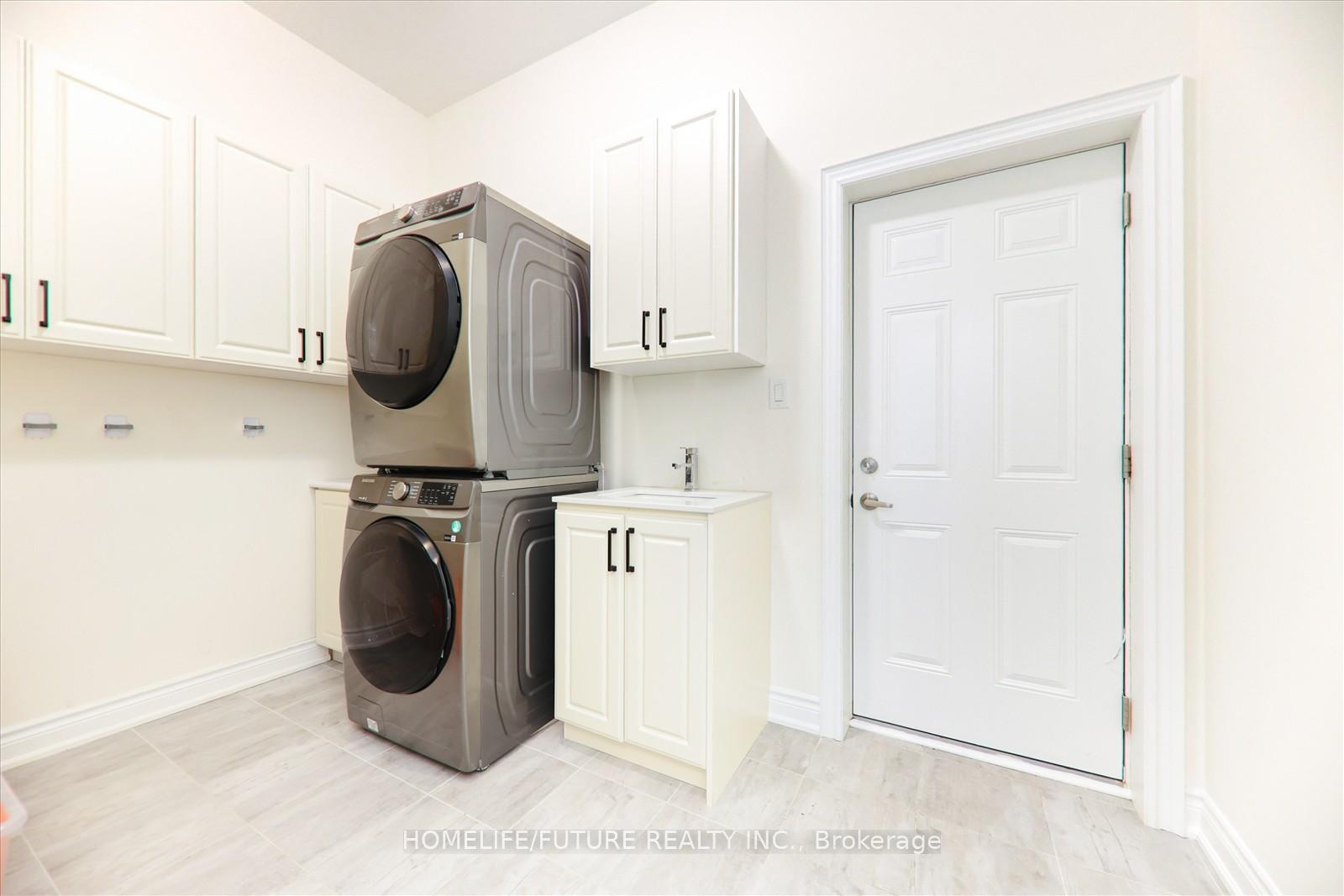 Photo 17 of Unit Main, 52 Ryler Way, Markham, Cedarwood — HOMEH
