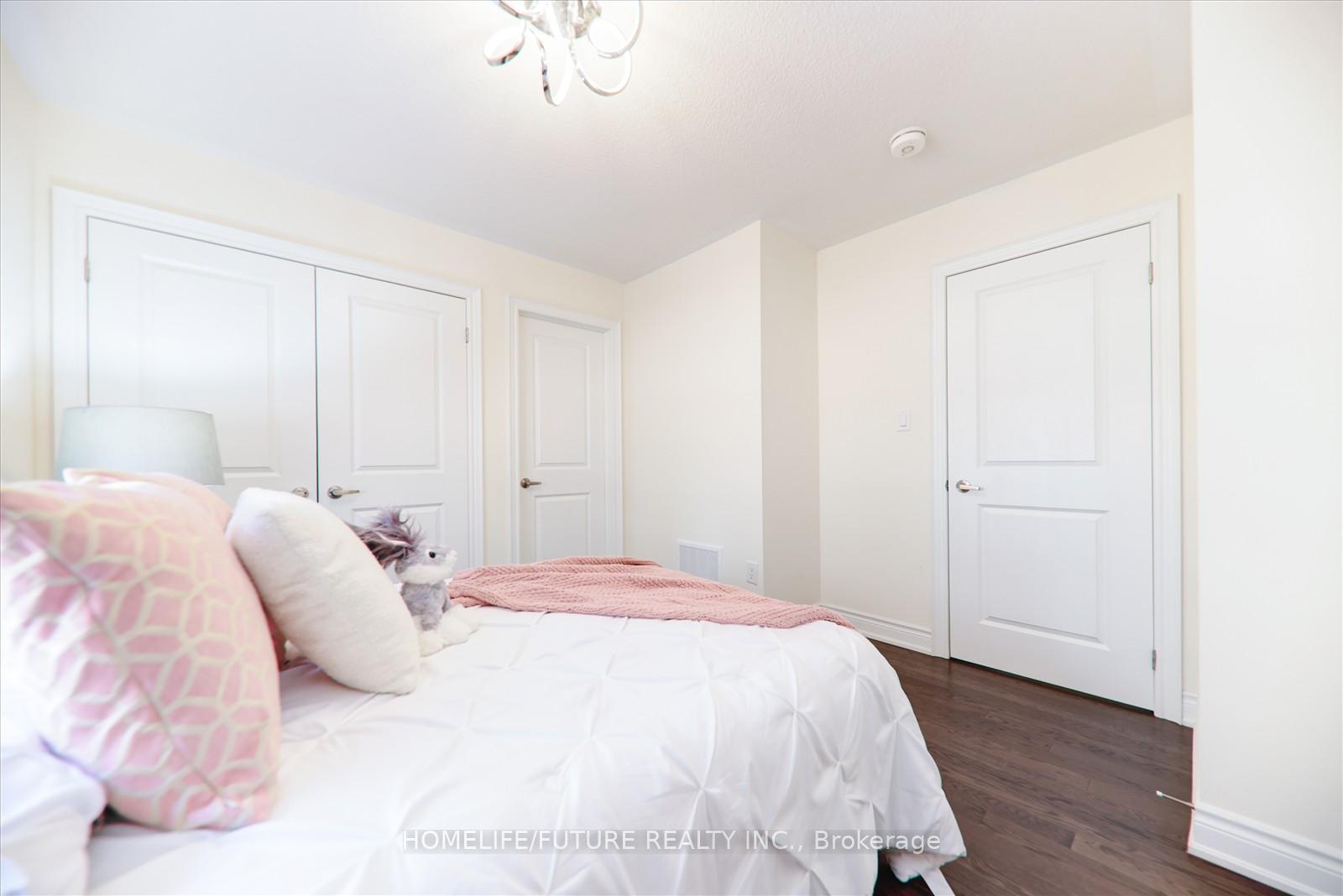 Photo 31 of Unit Main, 52 Ryler Way, Markham, Cedarwood — HOMEH
