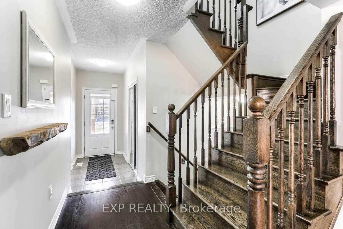 Photo 2 of 1554 Gainer Crescent, Milton, Clarke — HOMEH
