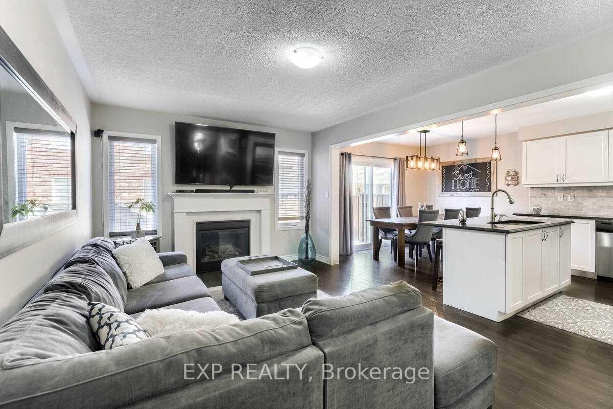 Photo 5 of 1554 Gainer Crescent, Milton, Clarke — HOMEH