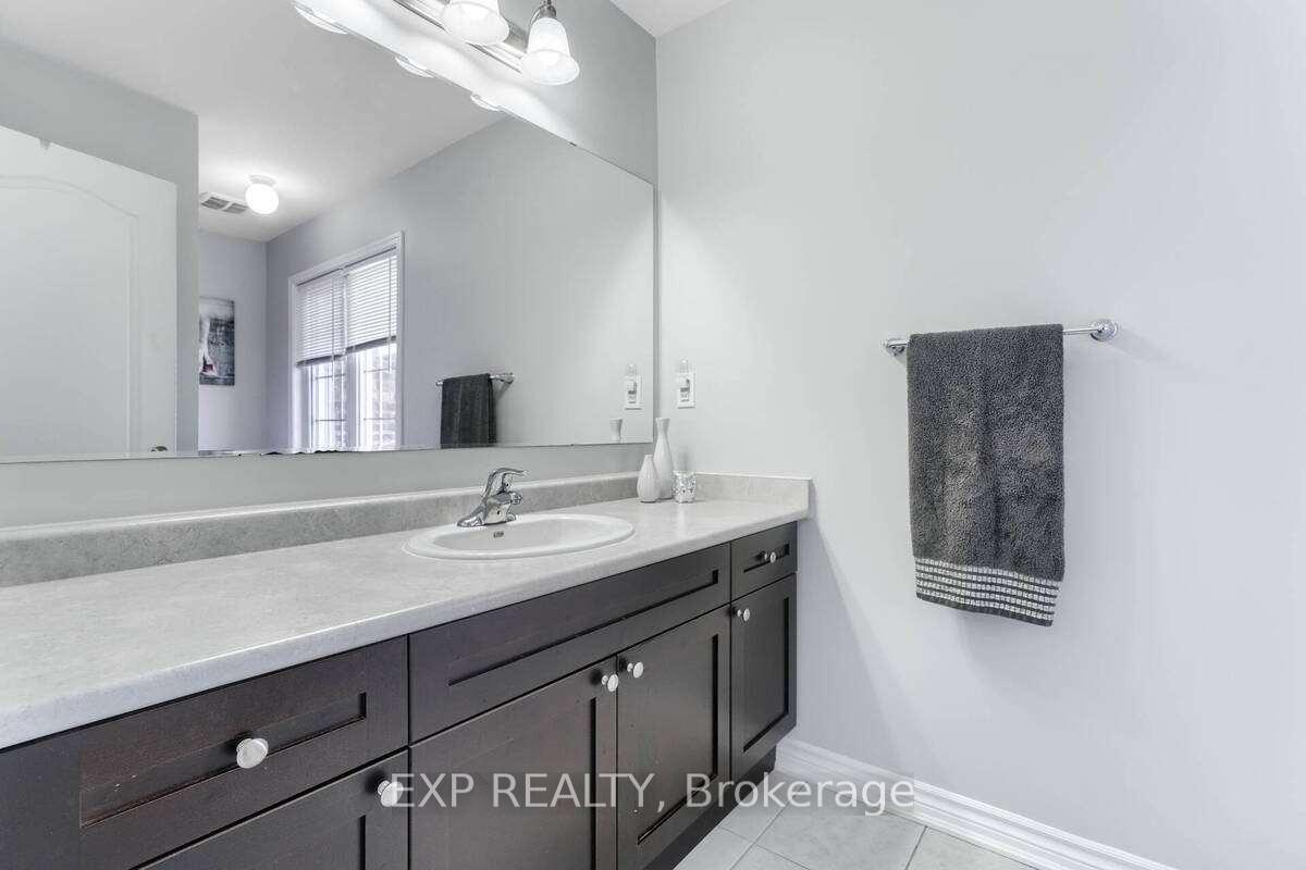 Photo 16 of 1554 Gainer Crescent, Milton, Clarke — HOMEH