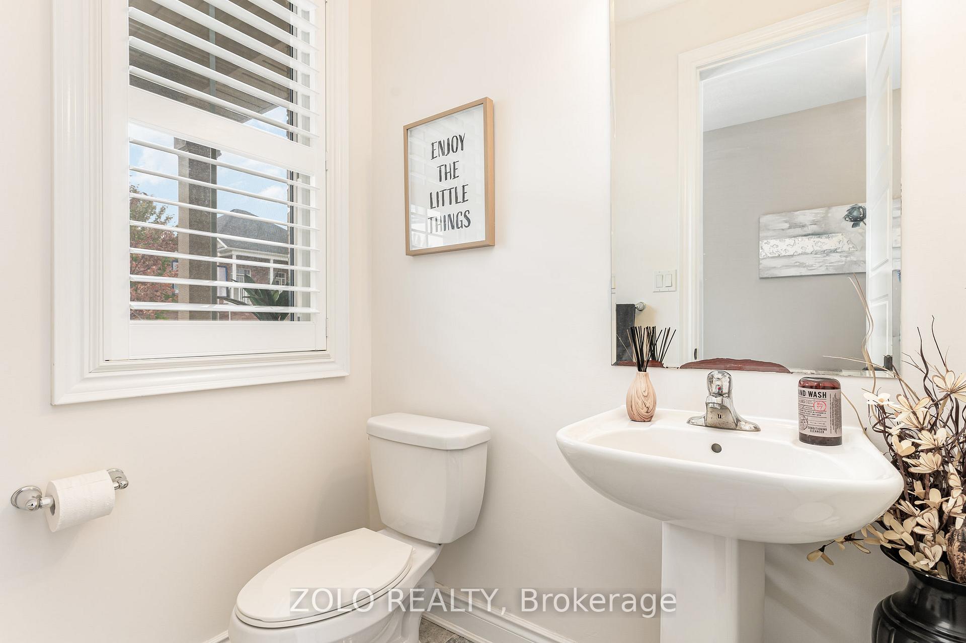 Photo 10 of 292 Shady Glen Crescent, Kitchener, Rosenburg — HOMEH