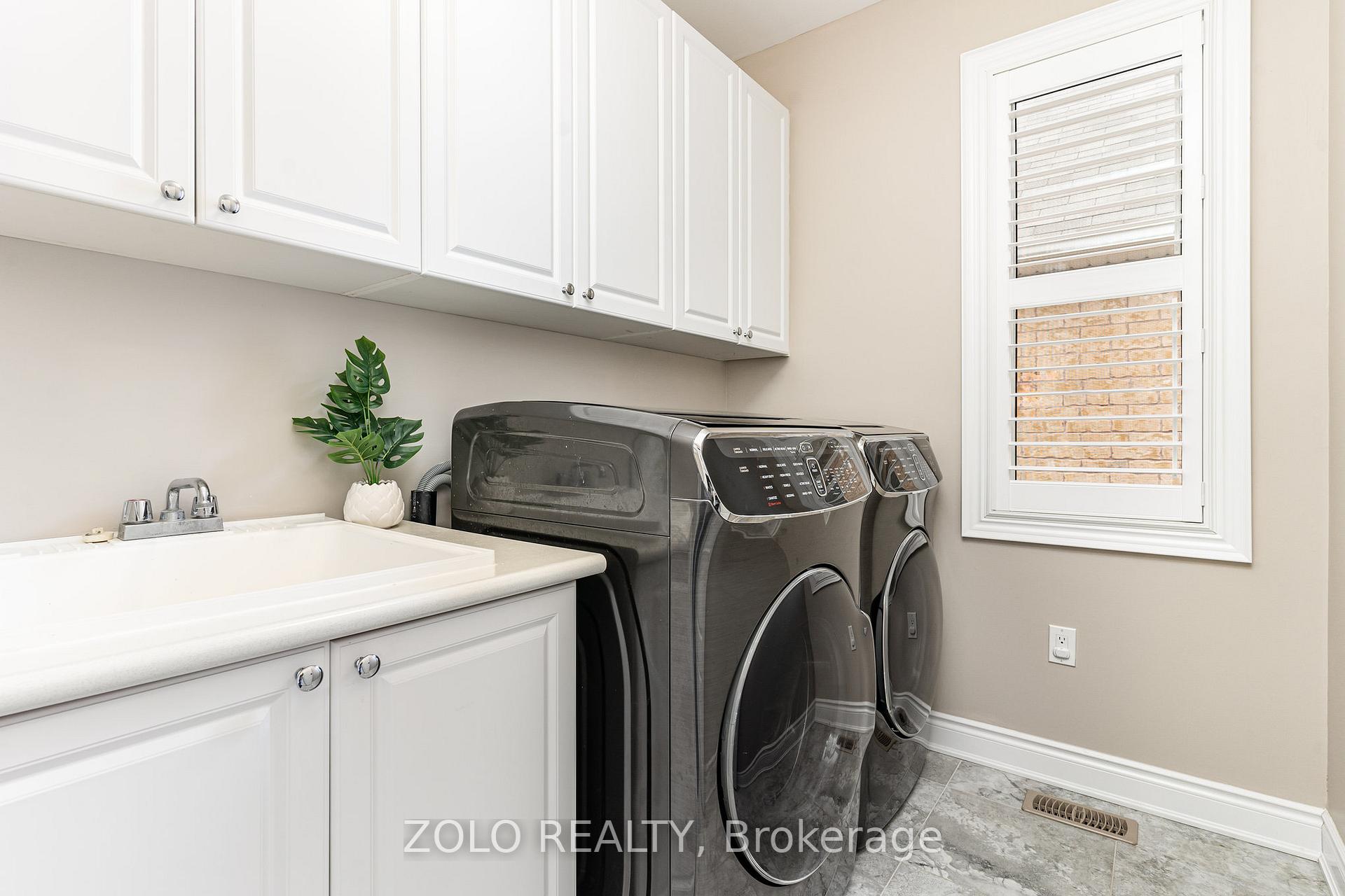 Photo 18 of 292 Shady Glen Crescent, Kitchener, Rosenburg — HOMEH