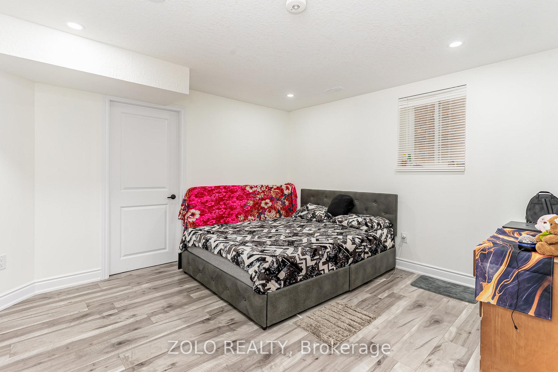 Photo 22 of 292 Shady Glen Crescent, Kitchener, Rosenburg — HOMEH