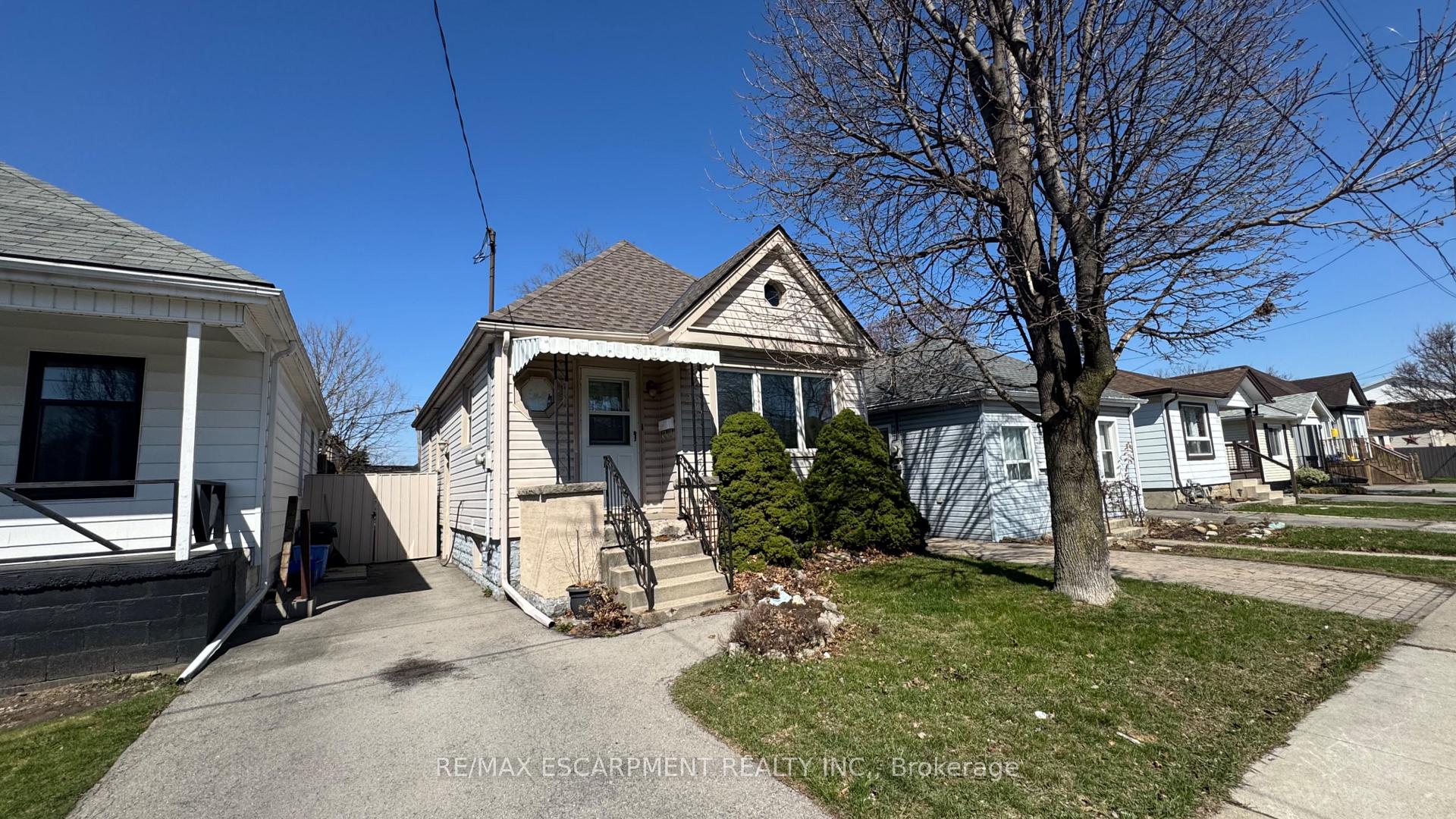 Photo 1 of 225 Tolton Avenue, Hamilton, Normanhurst — HOMEH