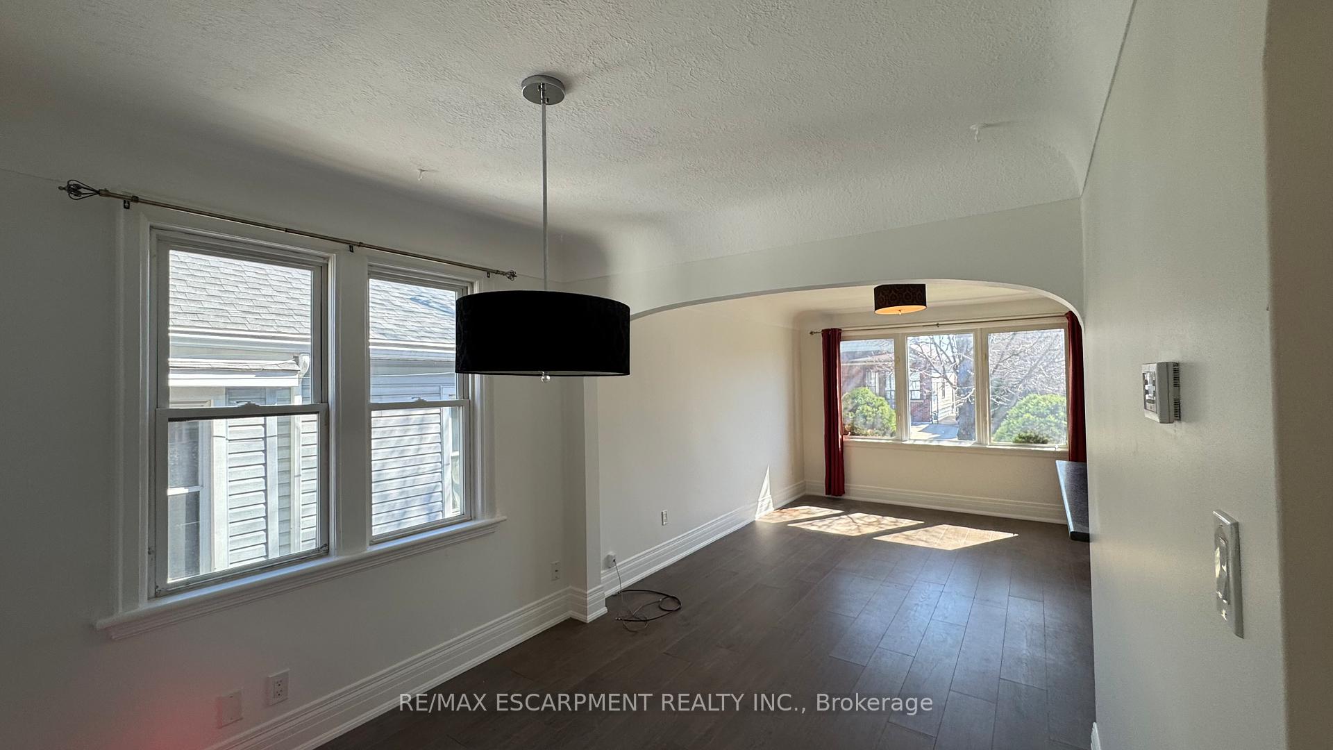 Photo 5 of 225 Tolton Avenue, Hamilton, Normanhurst — HOMEH