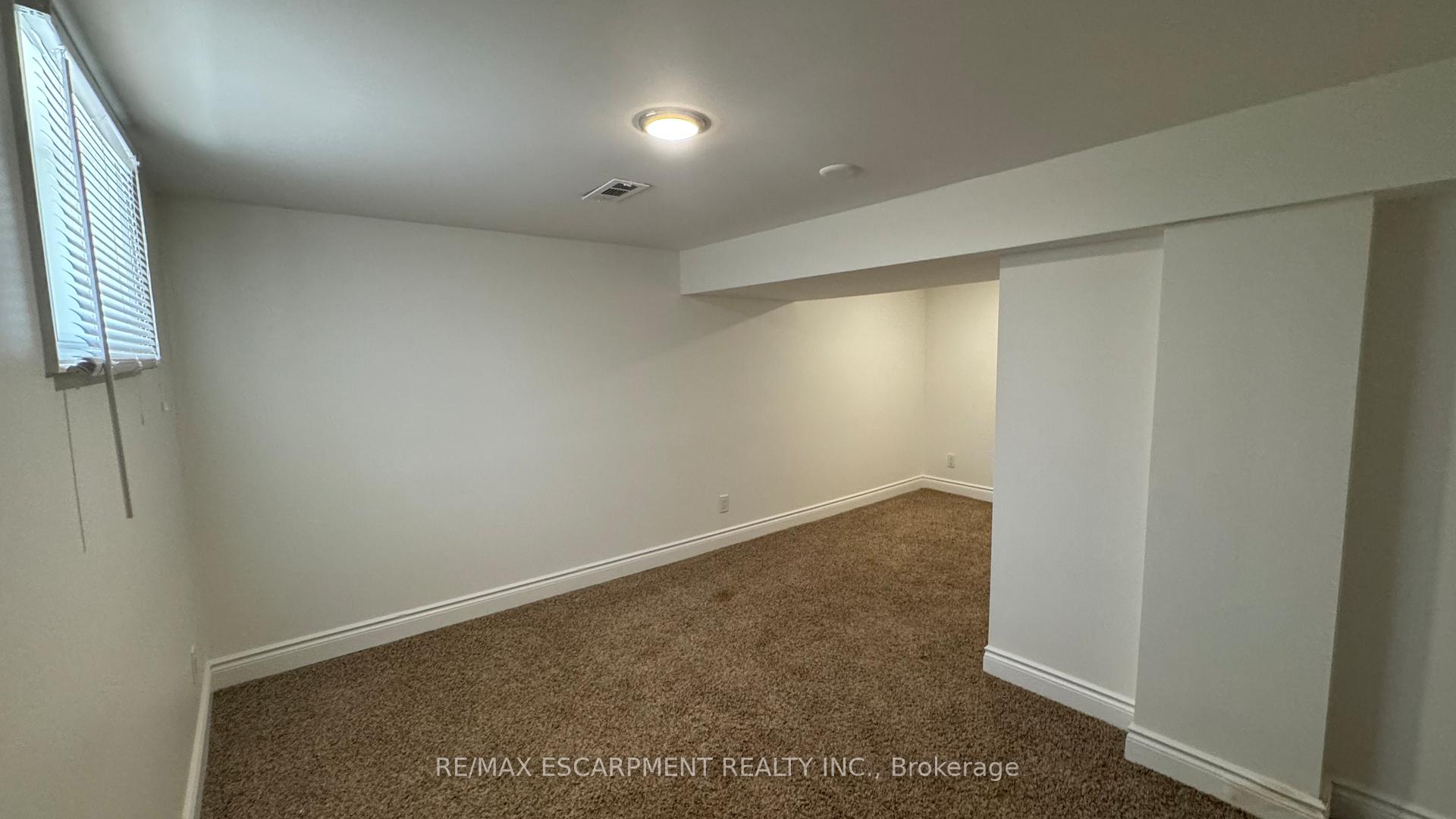 Photo 10 of 225 Tolton Avenue, Hamilton, Normanhurst — HOMEH