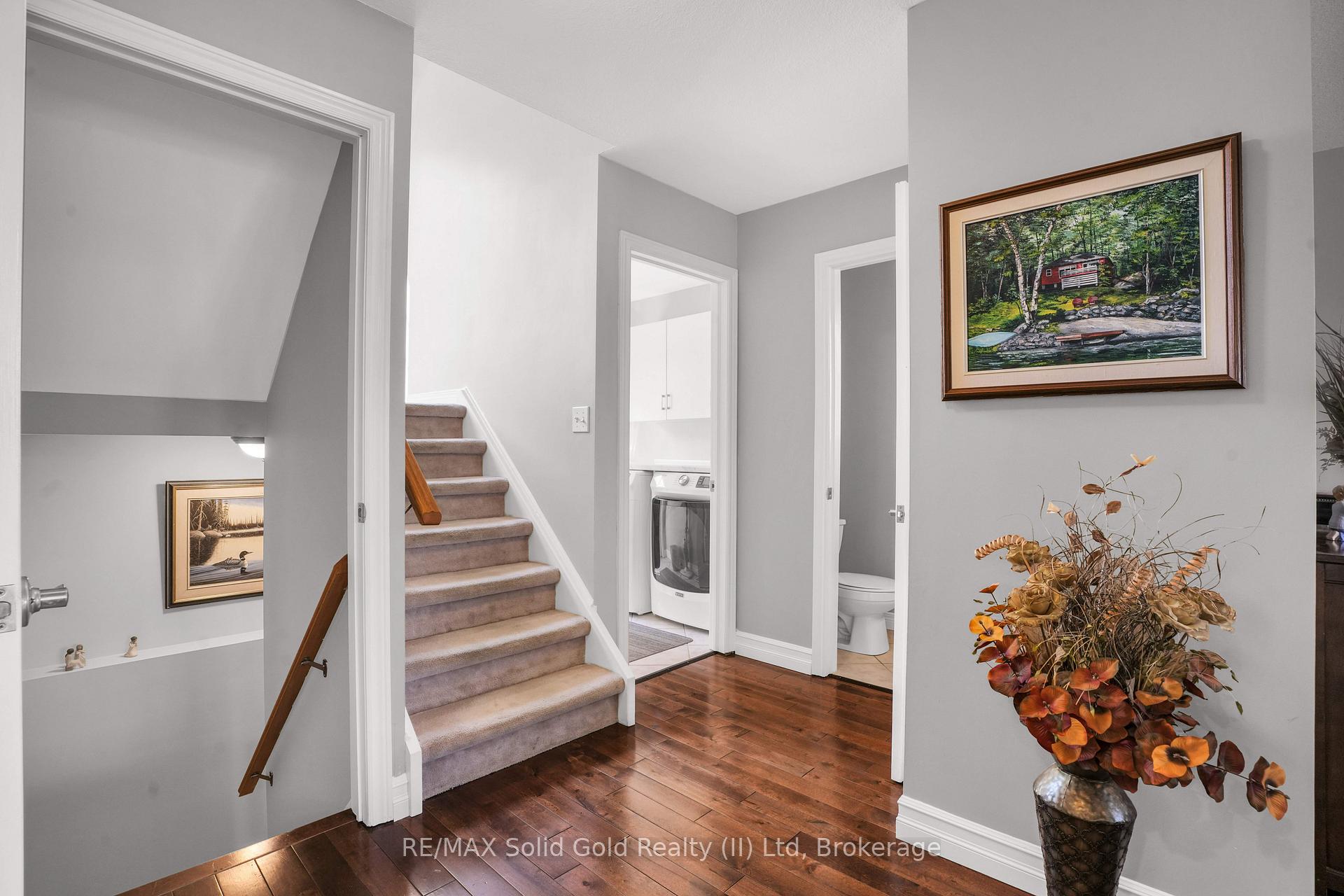 Photo 14 of 33 Stanmore Avenue, Kitchener — HOMEH