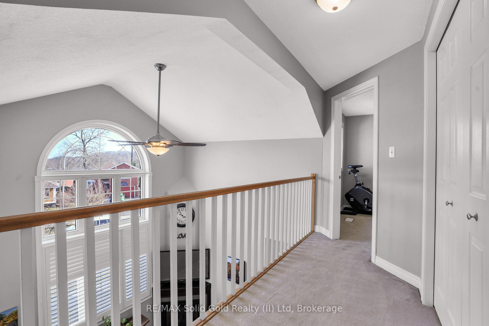 Photo 21 of 33 Stanmore Avenue, Kitchener — HOMEH
