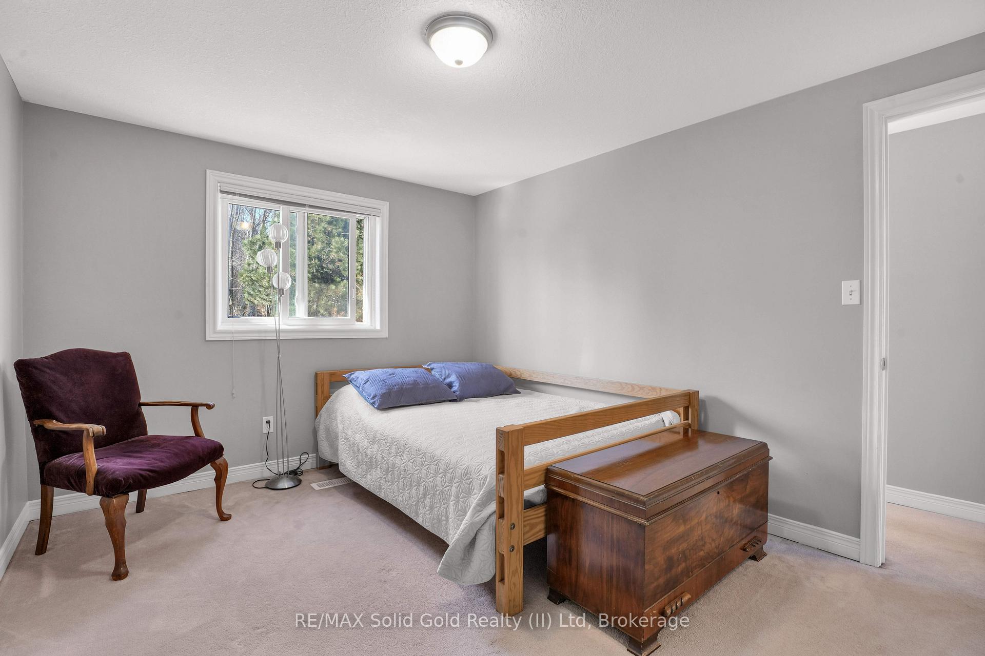 Photo 23 of 33 Stanmore Avenue, Kitchener — HOMEH