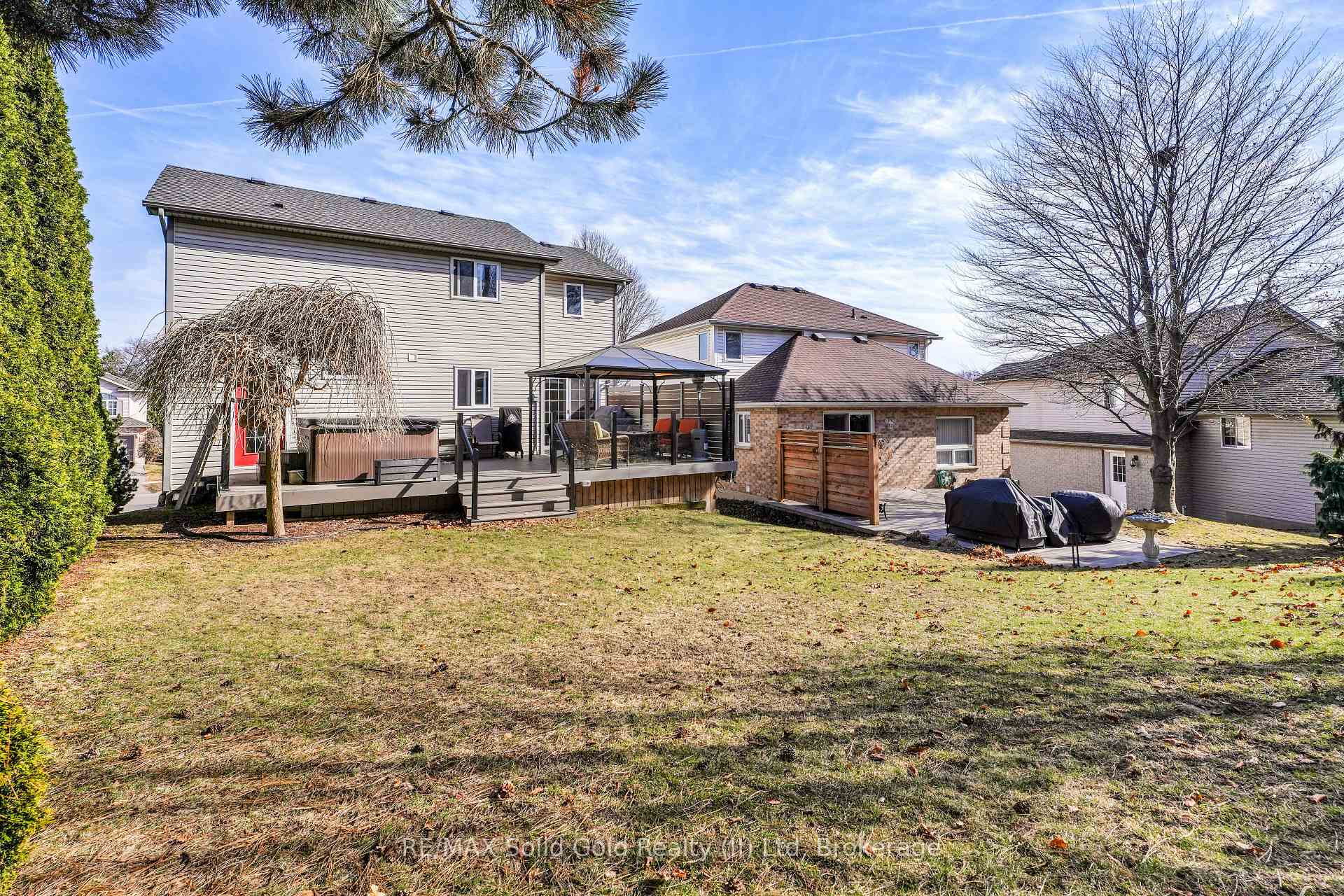 Photo 35 of 33 Stanmore Avenue, Kitchener — HOMEH