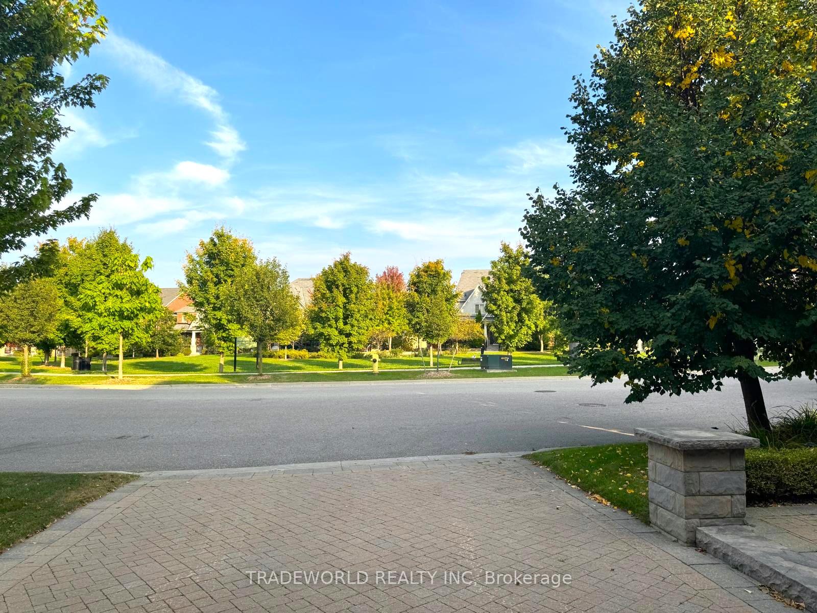 Photo 4 of 73 Glengordon Crescent, Markham, Devil's Elbow — HOMEH