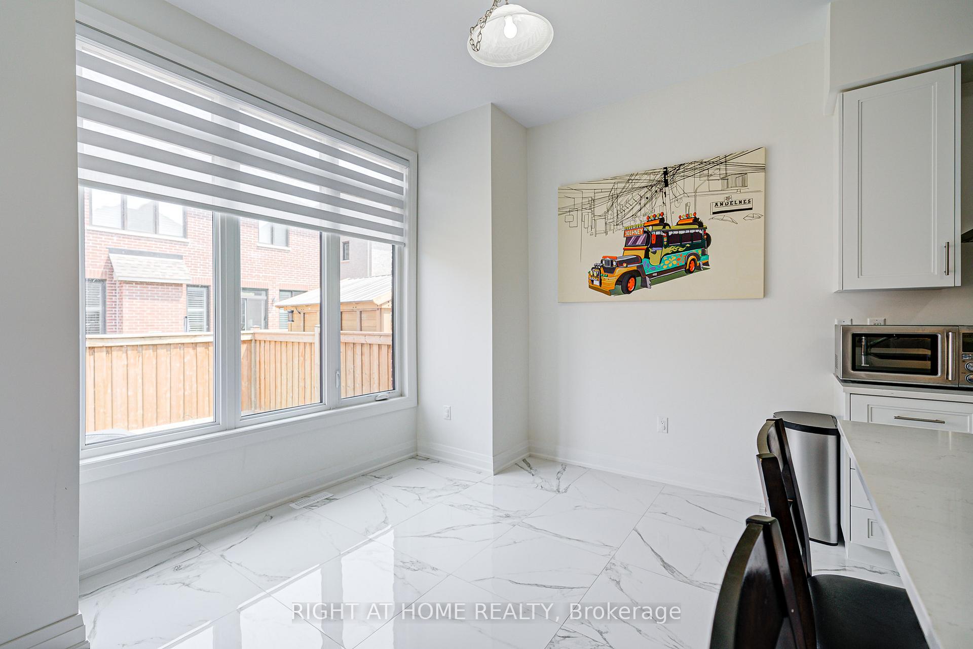 Photo 28 of 446 Thornborrow Court, Milton, Walker — HOMEH