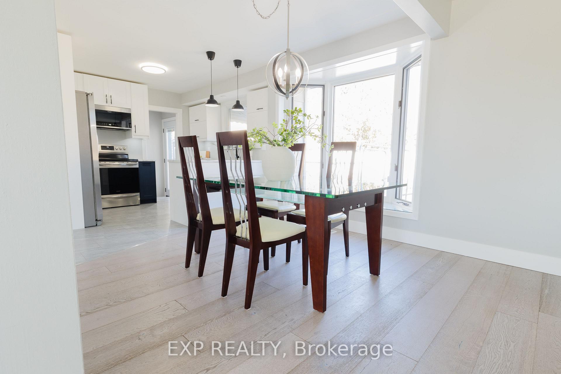 Photo 7 of 72 Montcalm Drive, Kitchener — HOMEH