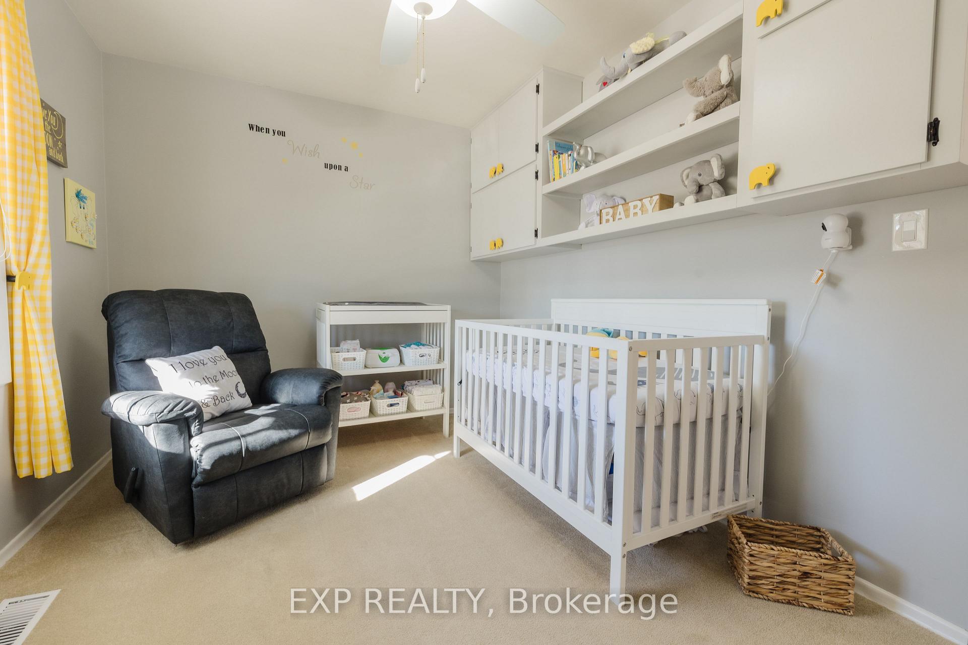 Photo 13 of 72 Montcalm Drive, Kitchener — HOMEH