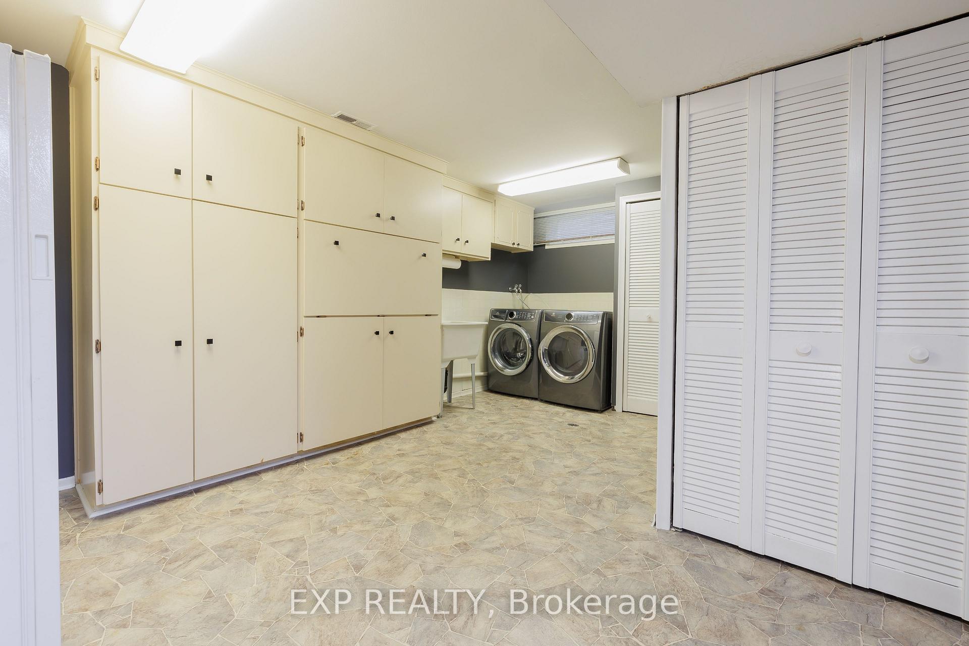Photo 17 of 72 Montcalm Drive, Kitchener — HOMEH