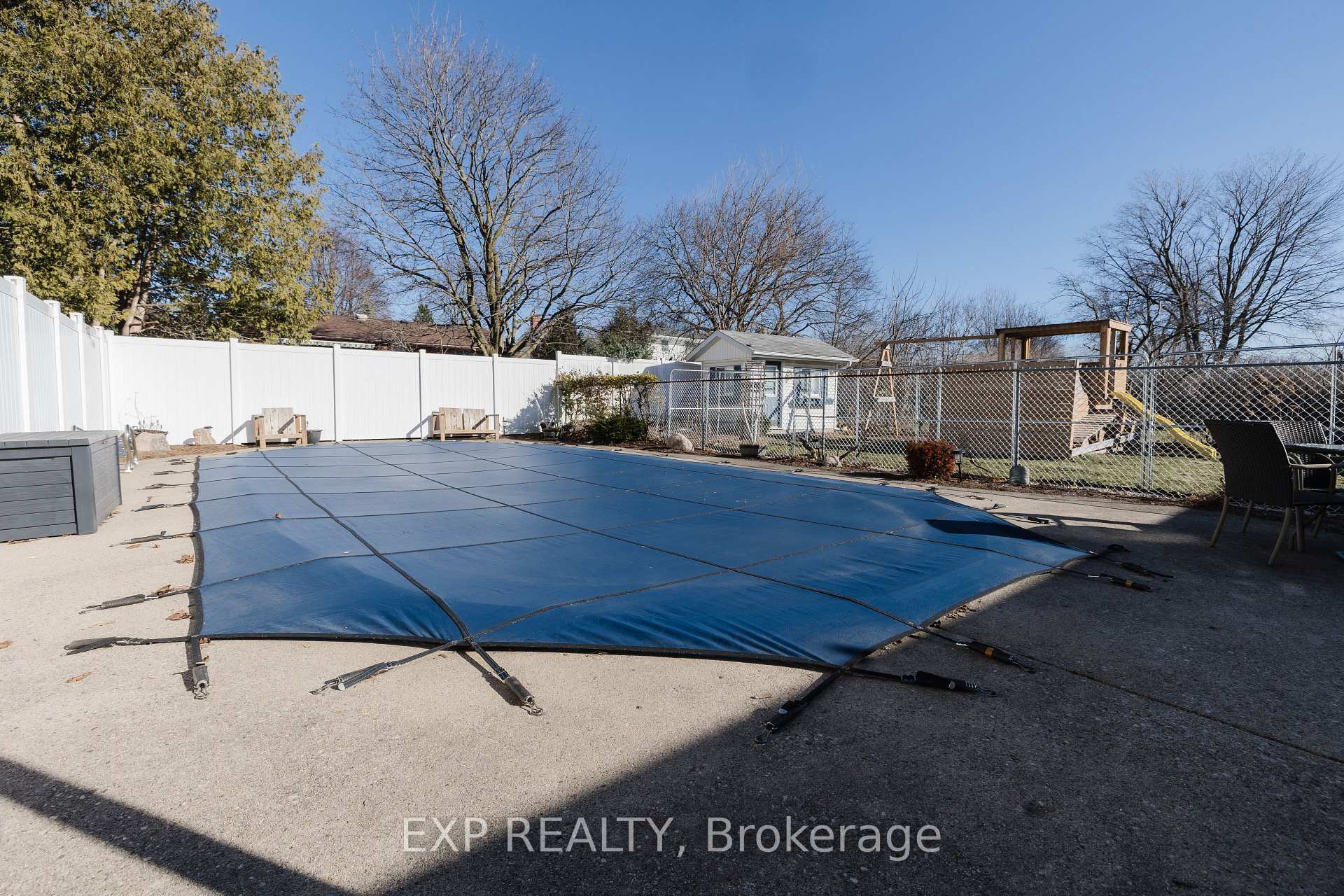 Photo 21 of 72 Montcalm Drive, Kitchener — HOMEH