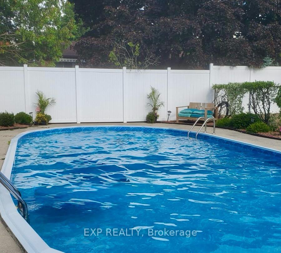 Photo 22 of 72 Montcalm Drive, Kitchener — HOMEH