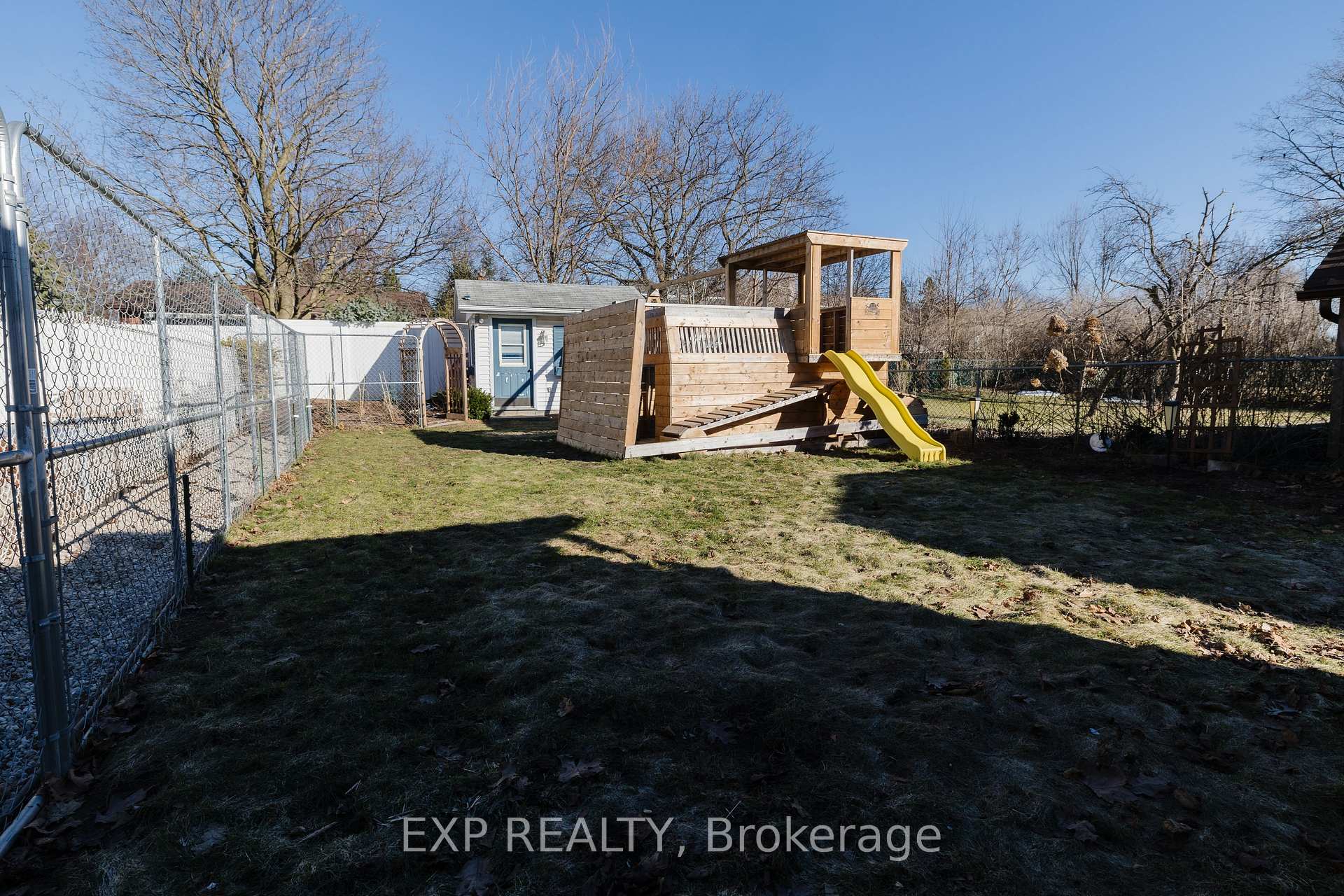 Photo 24 of 72 Montcalm Drive, Kitchener — HOMEH