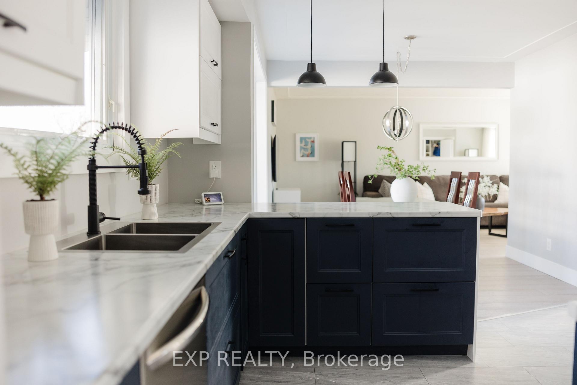 Photo 33 of 72 Montcalm Drive, Kitchener — HOMEH