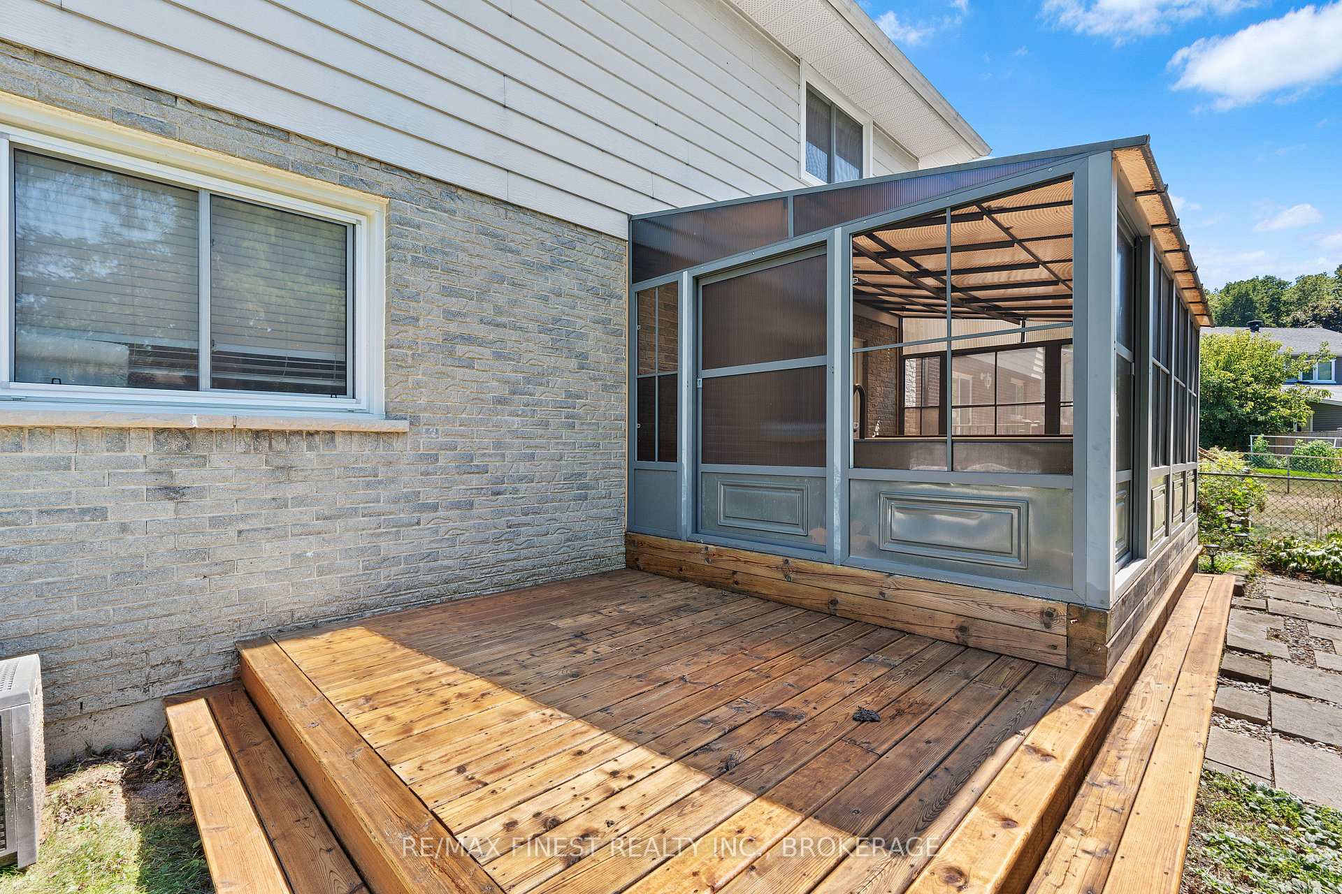 Photo 36 of 931 Safari Drive, Kingston, North of Taylor-Kidd Blvd — HOMEH