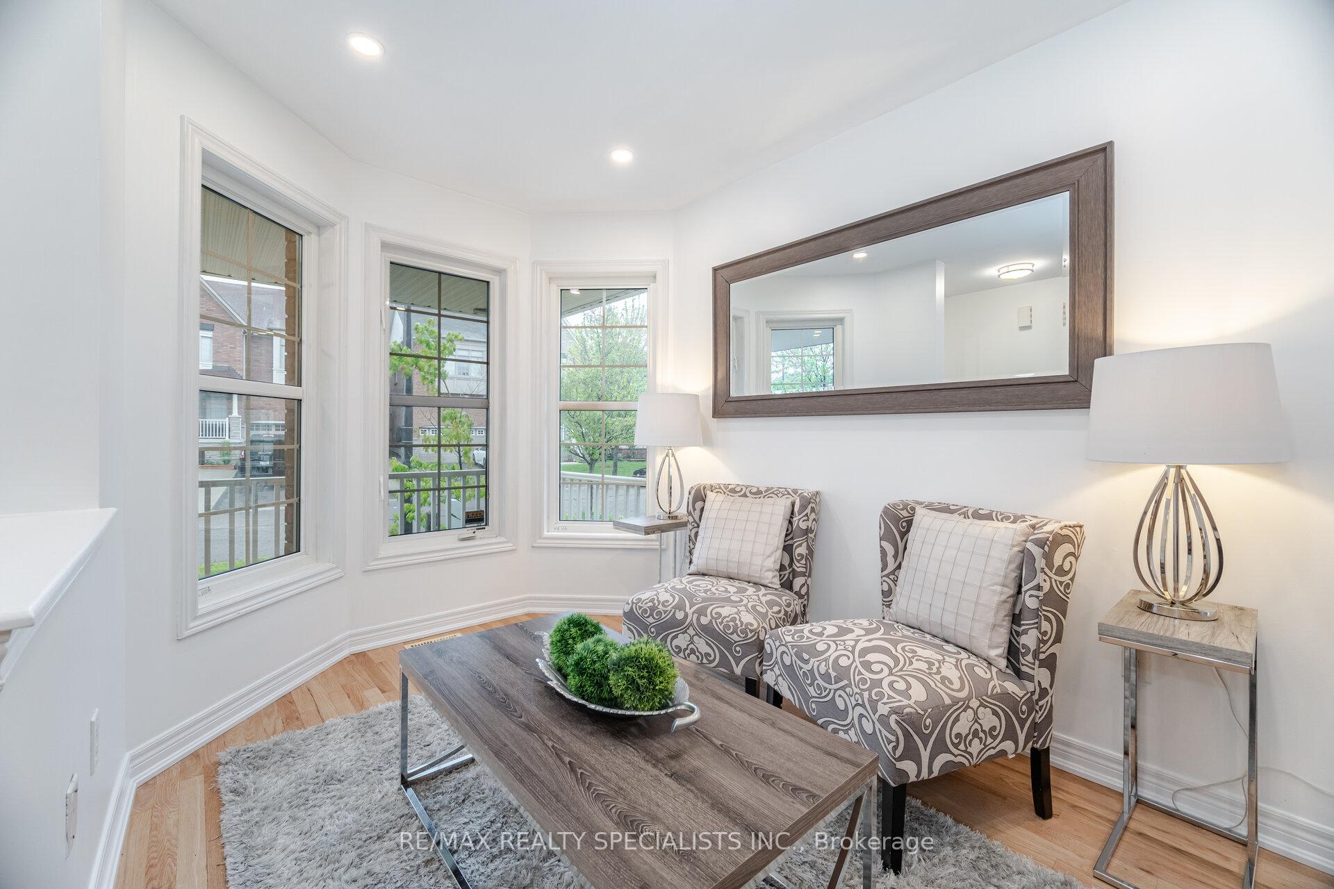 Photo 10 of 238 Giddings Crescent, Milton, Scott — HOMEH