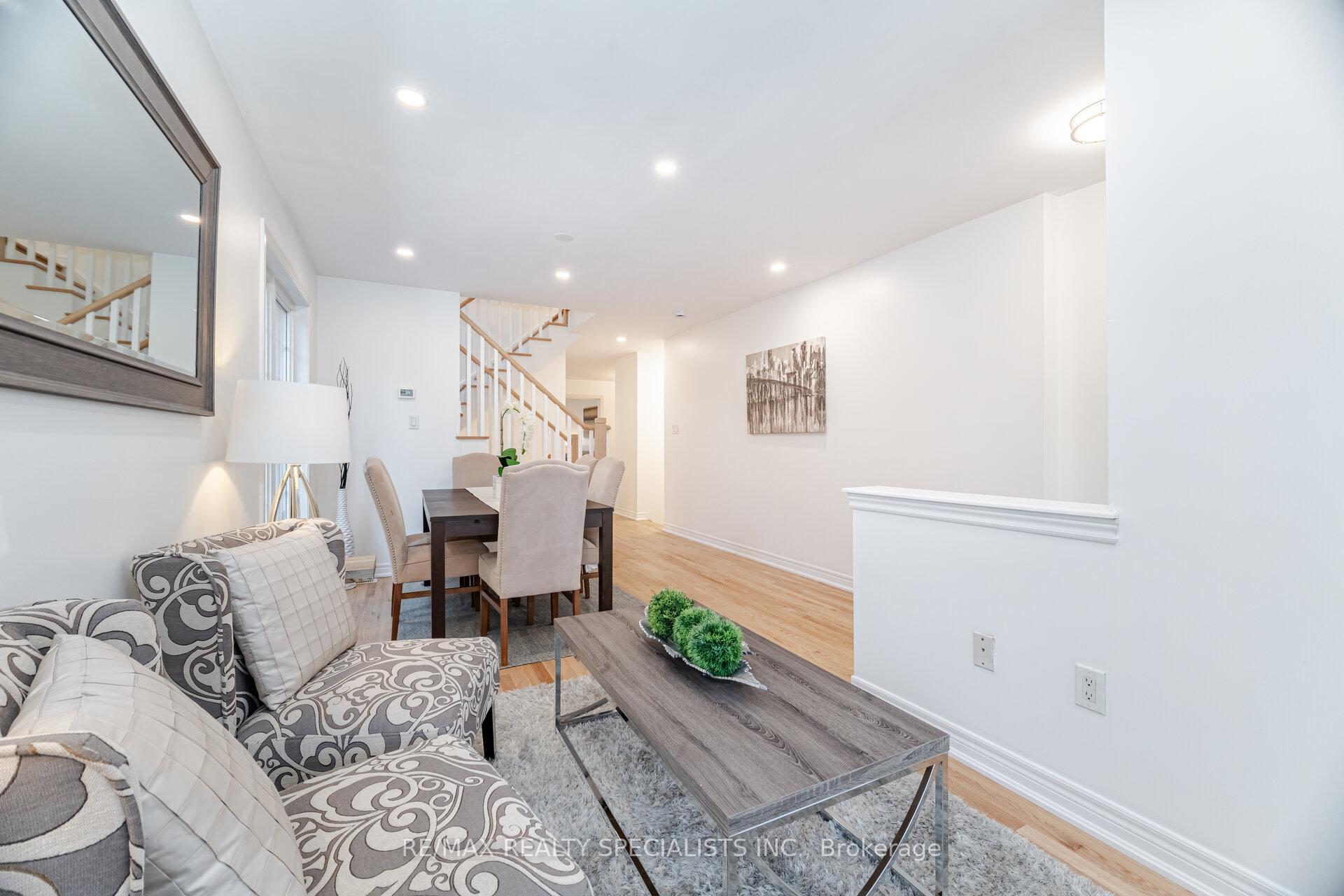 Photo 11 of 238 Giddings Crescent, Milton, Scott — HOMEH