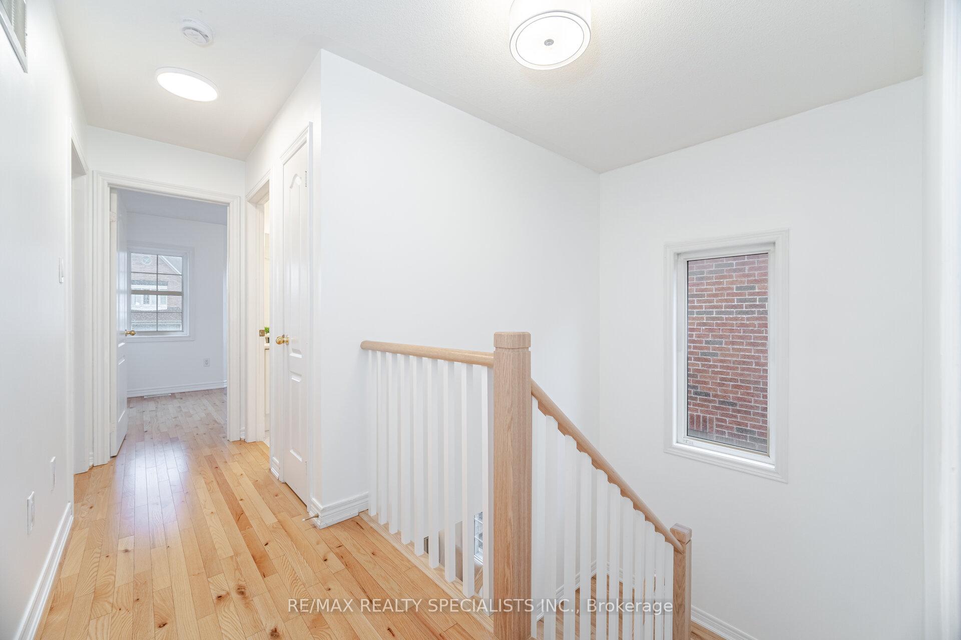 Photo 32 of 238 Giddings Crescent, Milton, Scott — HOMEH