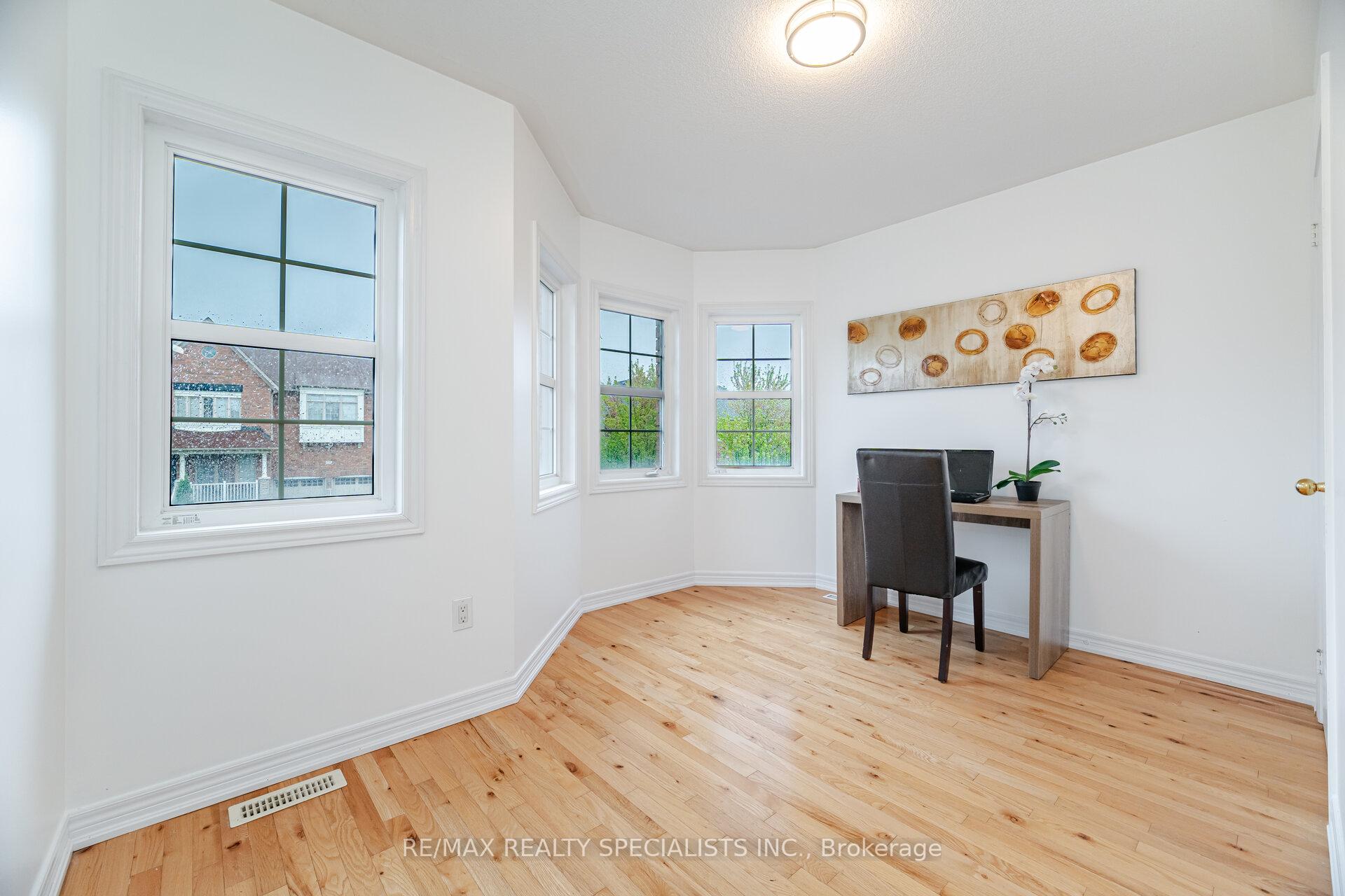 Photo 39 of 238 Giddings Crescent, Milton, Scott — HOMEH