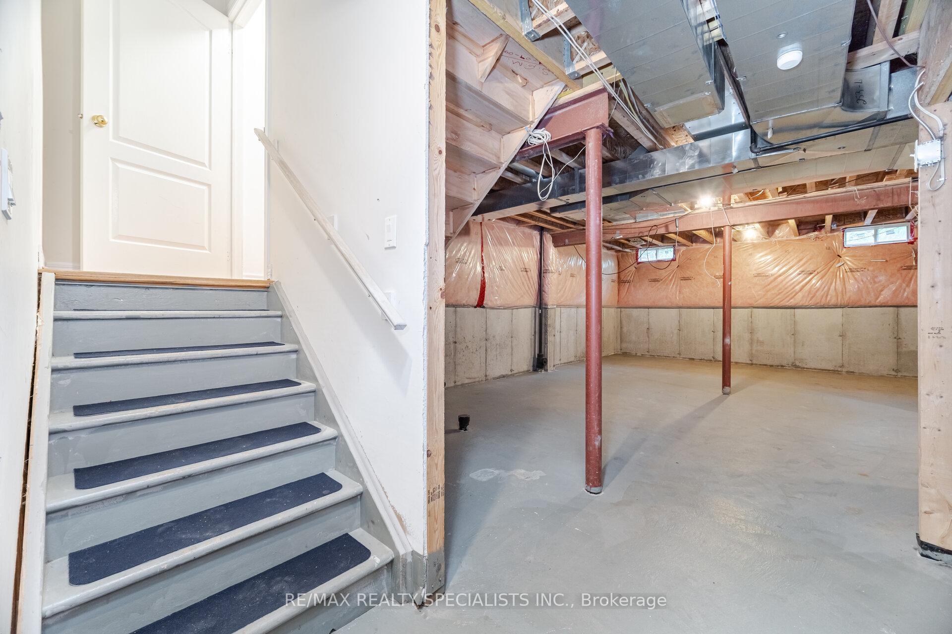 Photo 44 of 238 Giddings Crescent, Milton, Scott — HOMEH