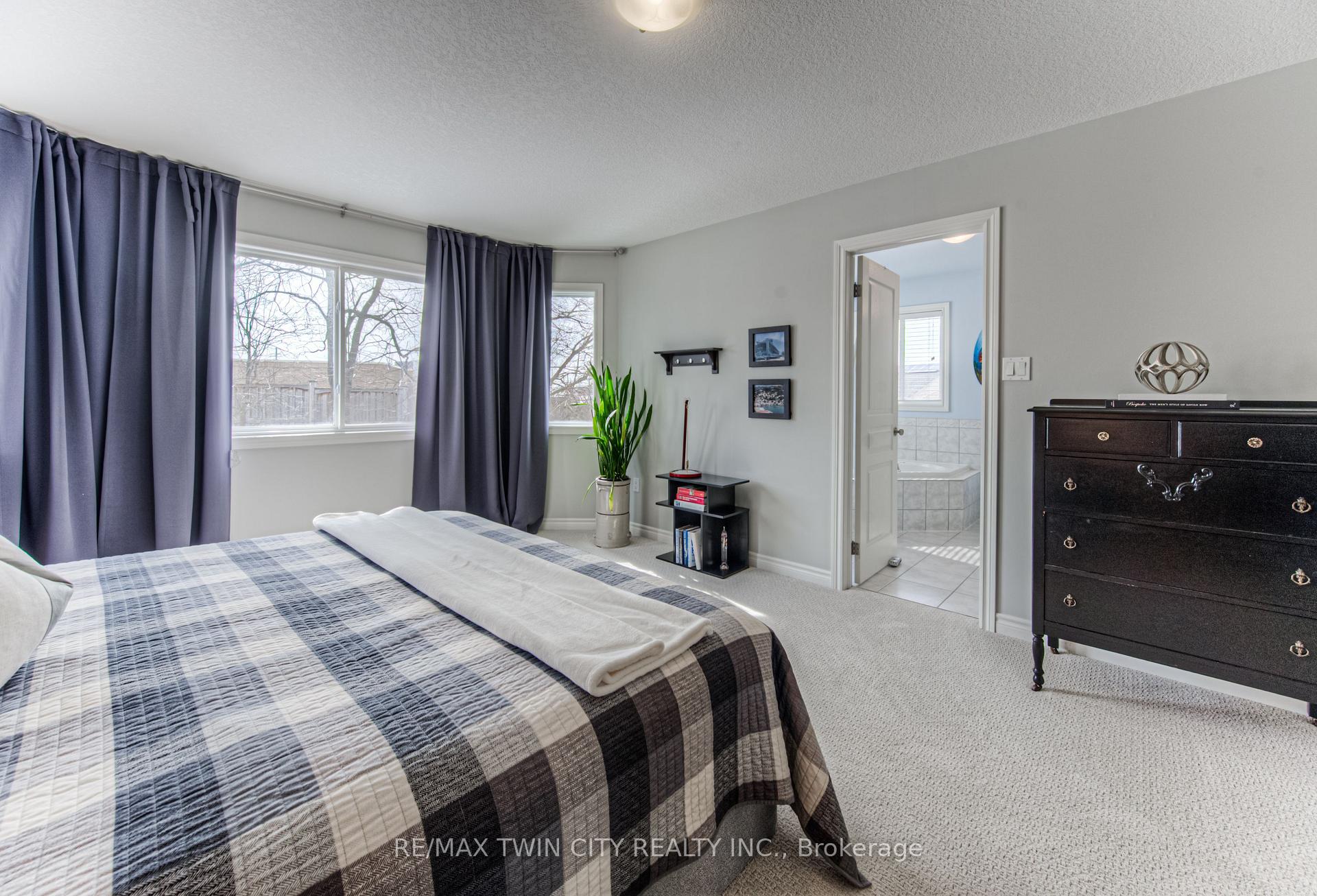 Photo 25 of 159 Riehm Street, Kitchener — HOMEH