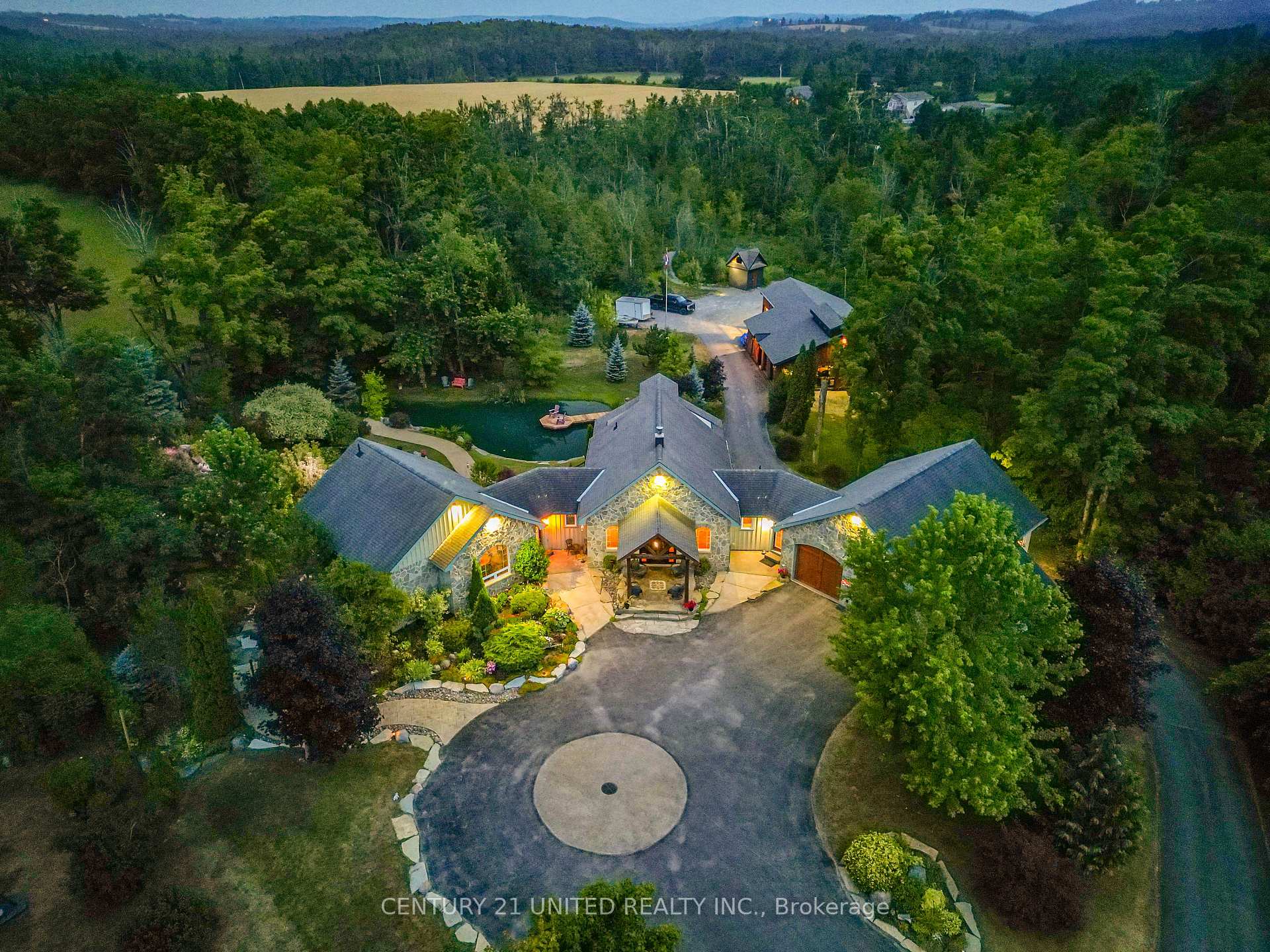 Front of 15 Trillium Court