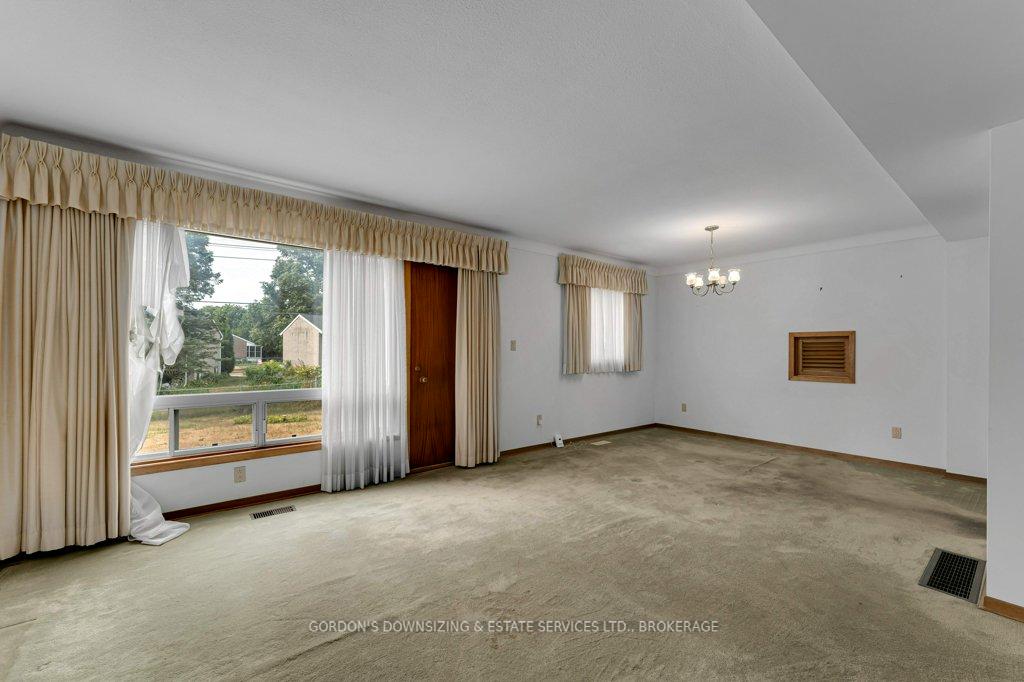 Photo 10 of 154 Norman Rogers Drive, Kingston, Central City West — HOMEH