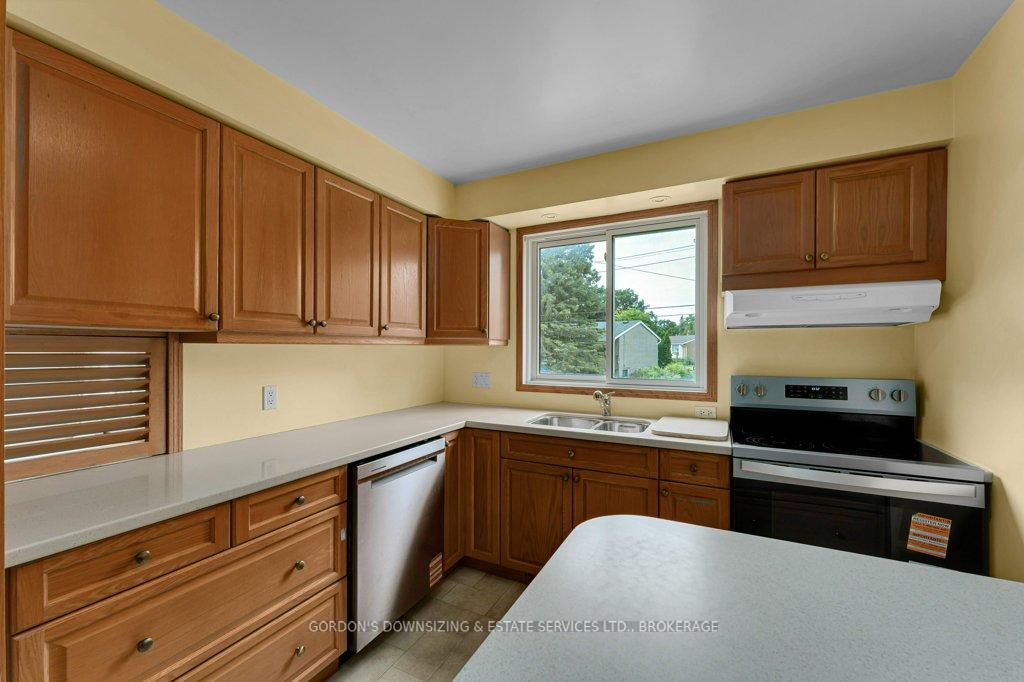 Photo 16 of 154 Norman Rogers Drive, Kingston, Central City West — HOMEH