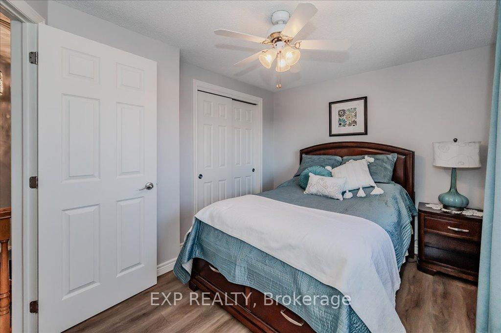 Photo 21 of 23 Countryside Crescent, Kitchener — HOMEH