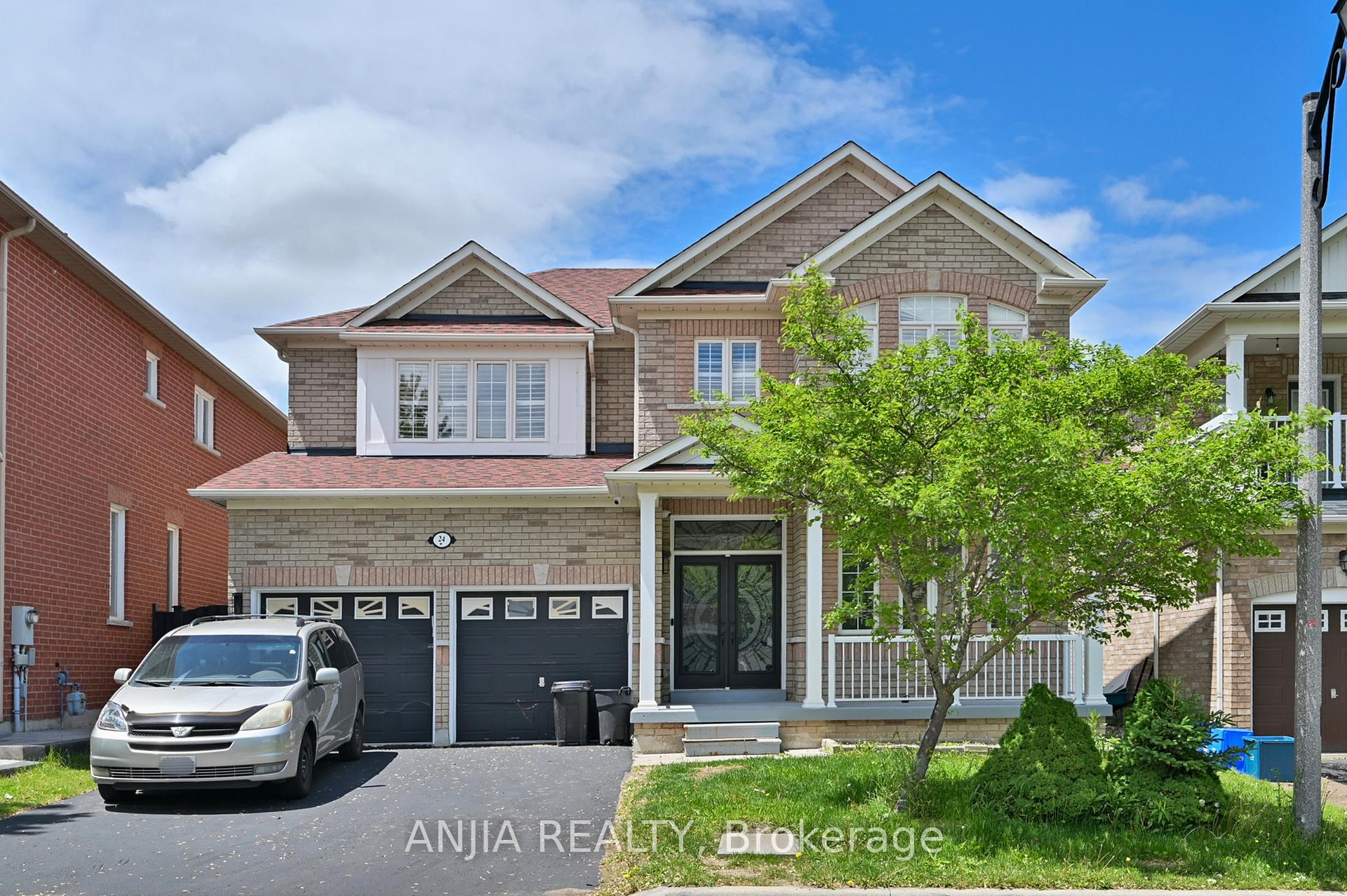 Photo 1 of 24 Solace Road, Markham, Greensborough — HOMEH