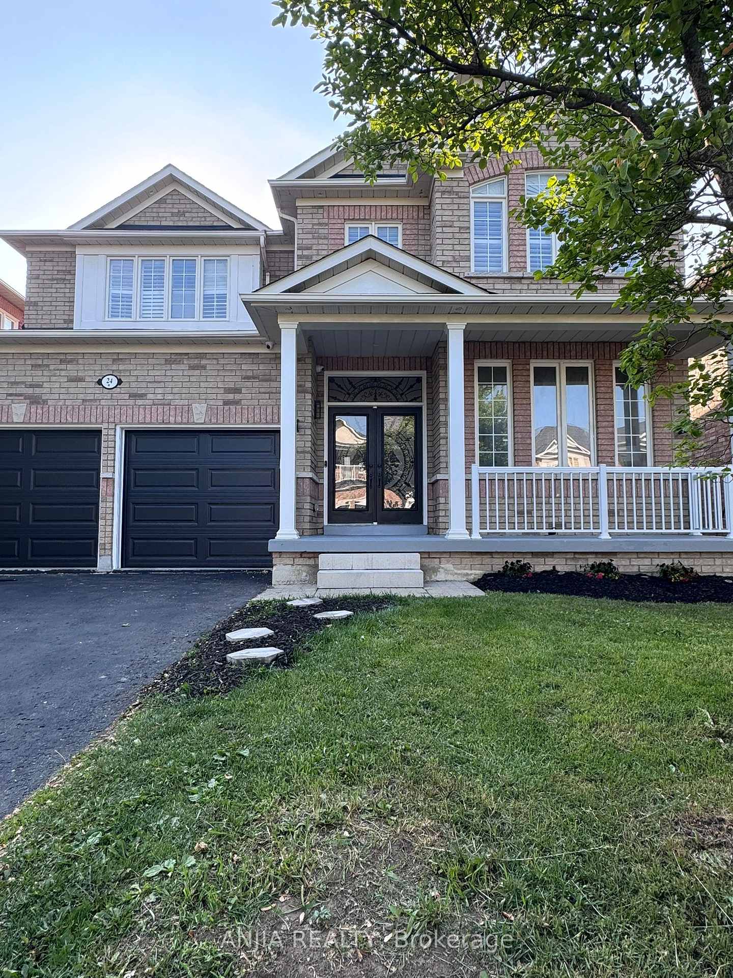 Photo 4 of 24 Solace Road, Markham, Greensborough — HOMEH