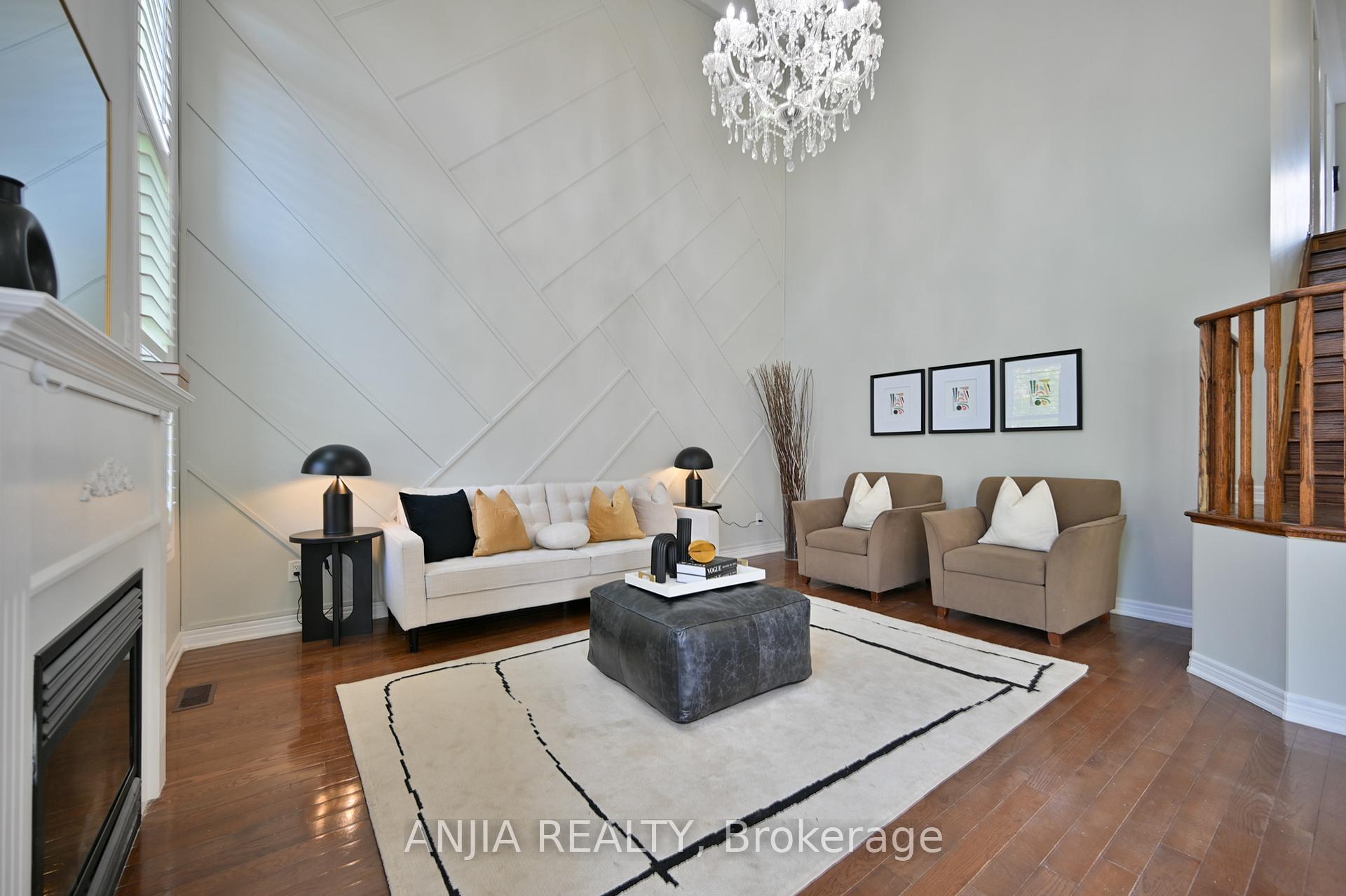 Photo 15 of 24 Solace Road, Markham, Greensborough — HOMEH