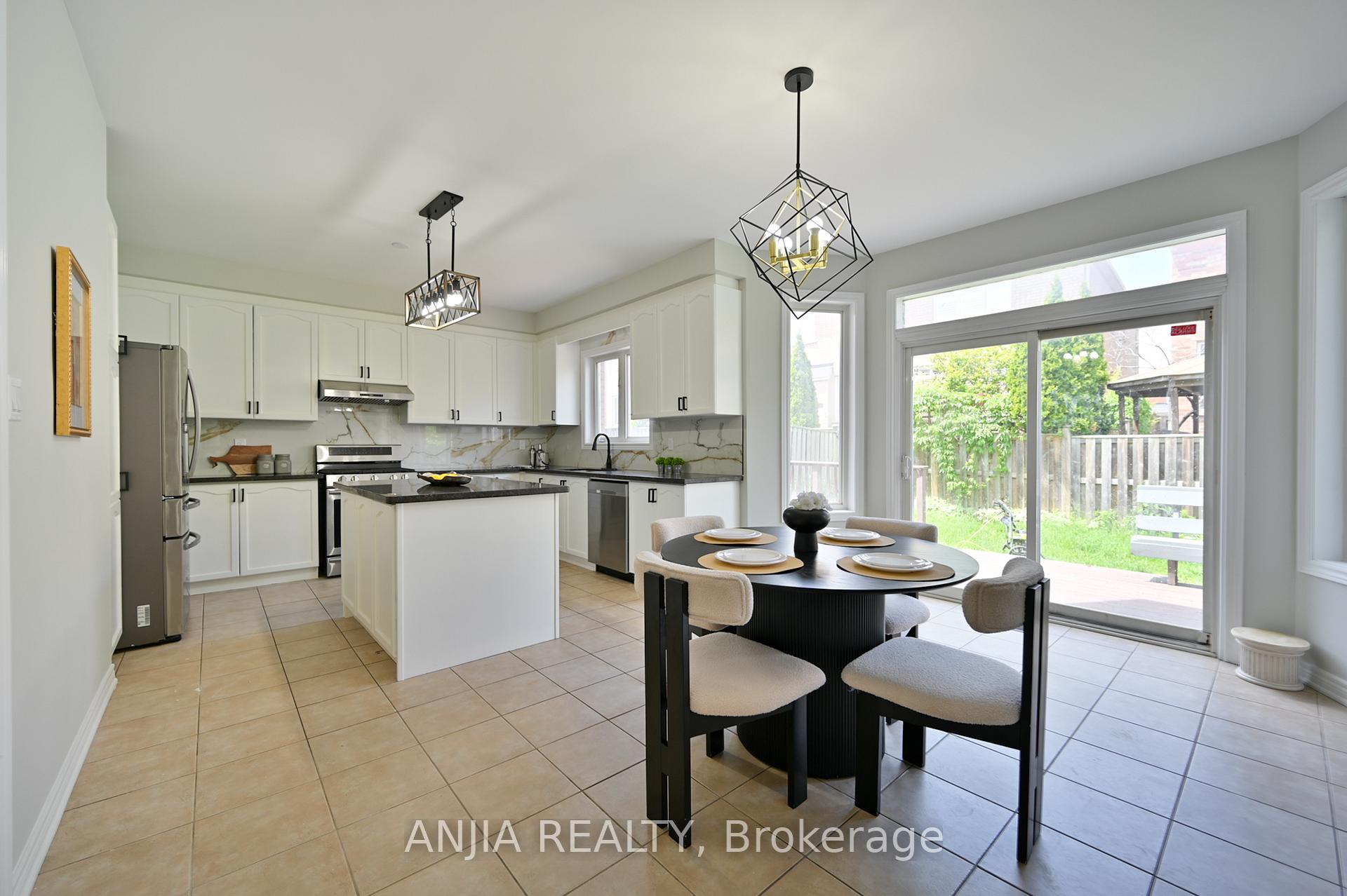 Photo 18 of 24 Solace Road, Markham, Greensborough — HOMEH